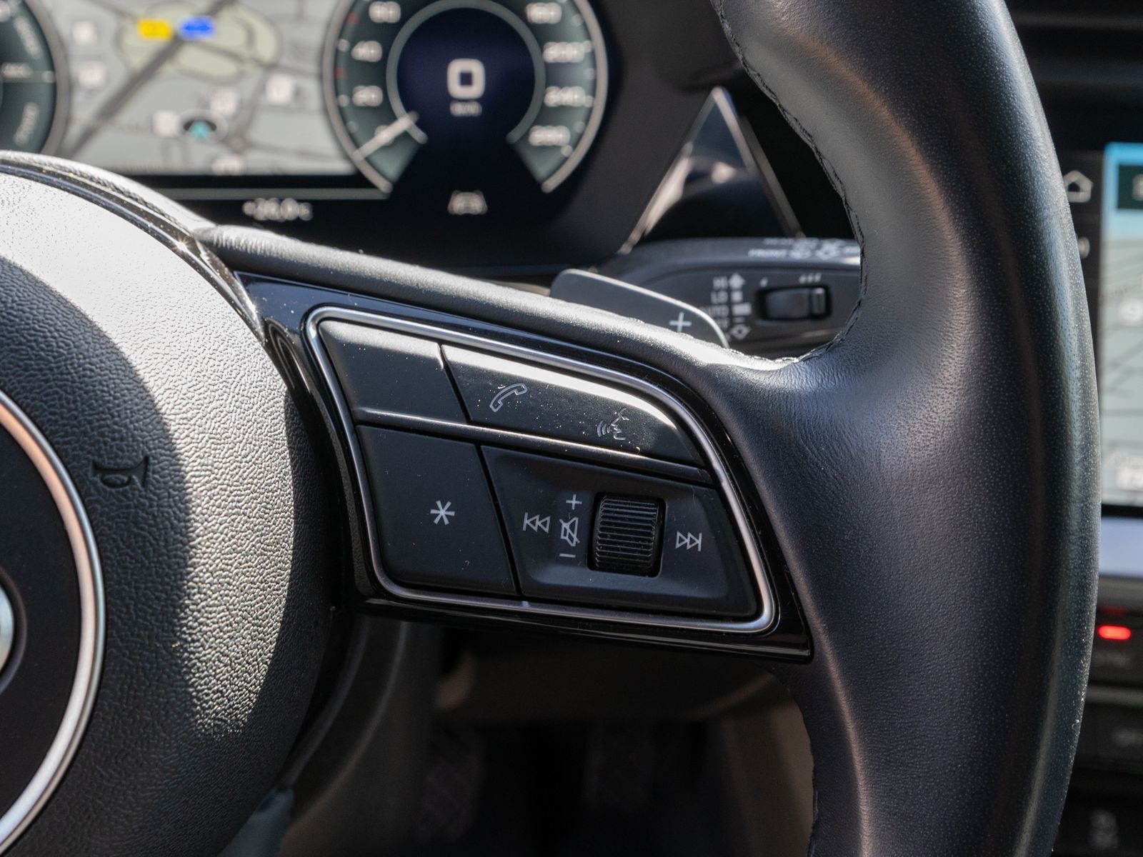 Fahrzeugabbildung Audi A3 Sportback 40 TFSI e Stronic LED Navi SHZ RFK