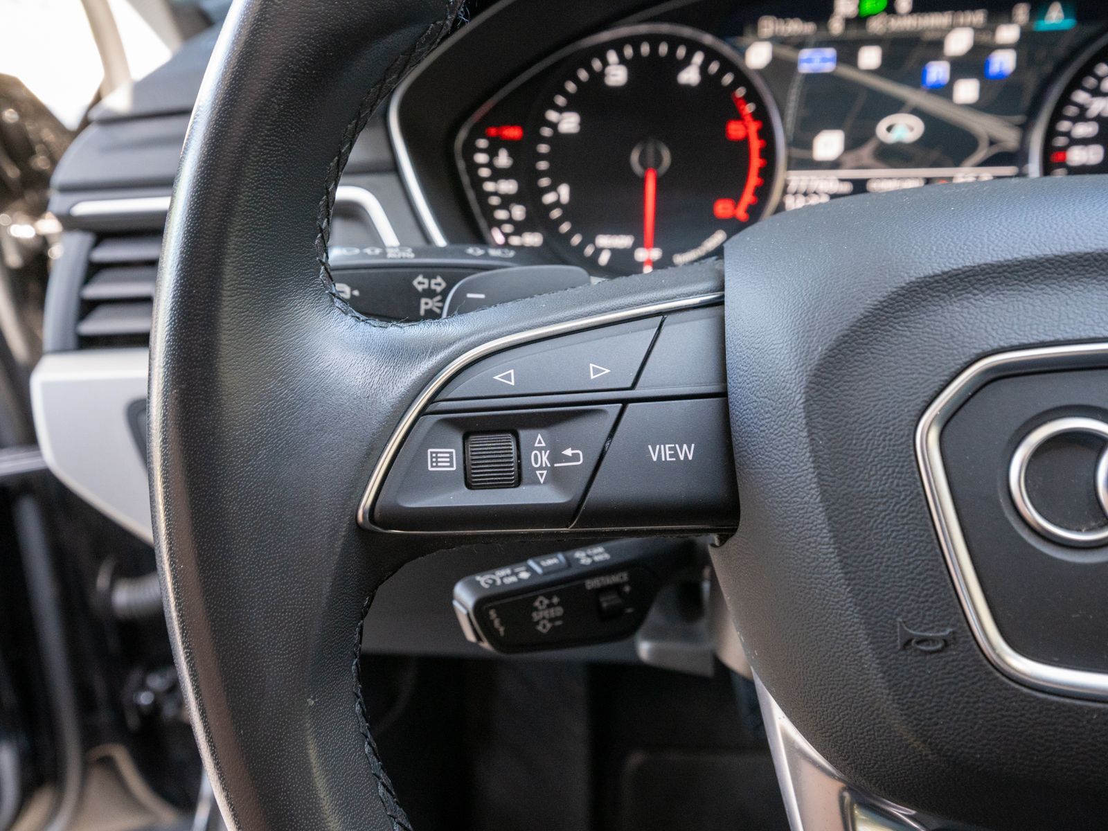 Fahrzeugabbildung Audi A4 Avant 40TDI Stronic LED Navi SHZ ACC PDC AHK