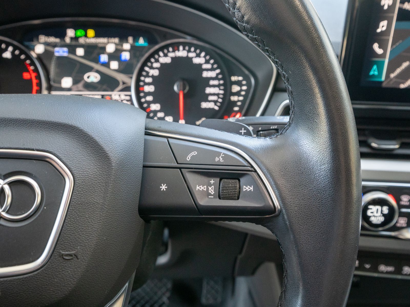 Fahrzeugabbildung Audi A4 Avant 40TDI Stronic LED Navi SHZ ACC PDC AHK