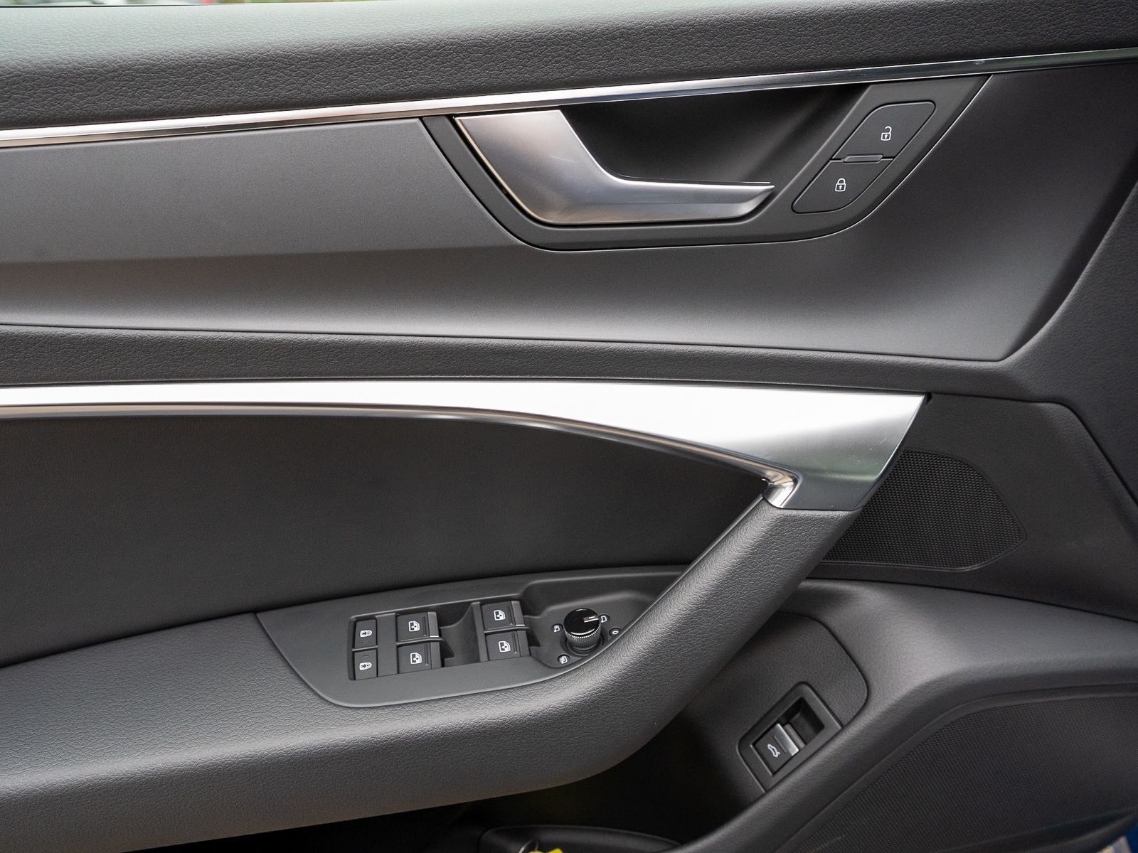 Fahrzeugabbildung Audi A6 Avant Design Sline 45TFSI Navi LED AHK PANO V