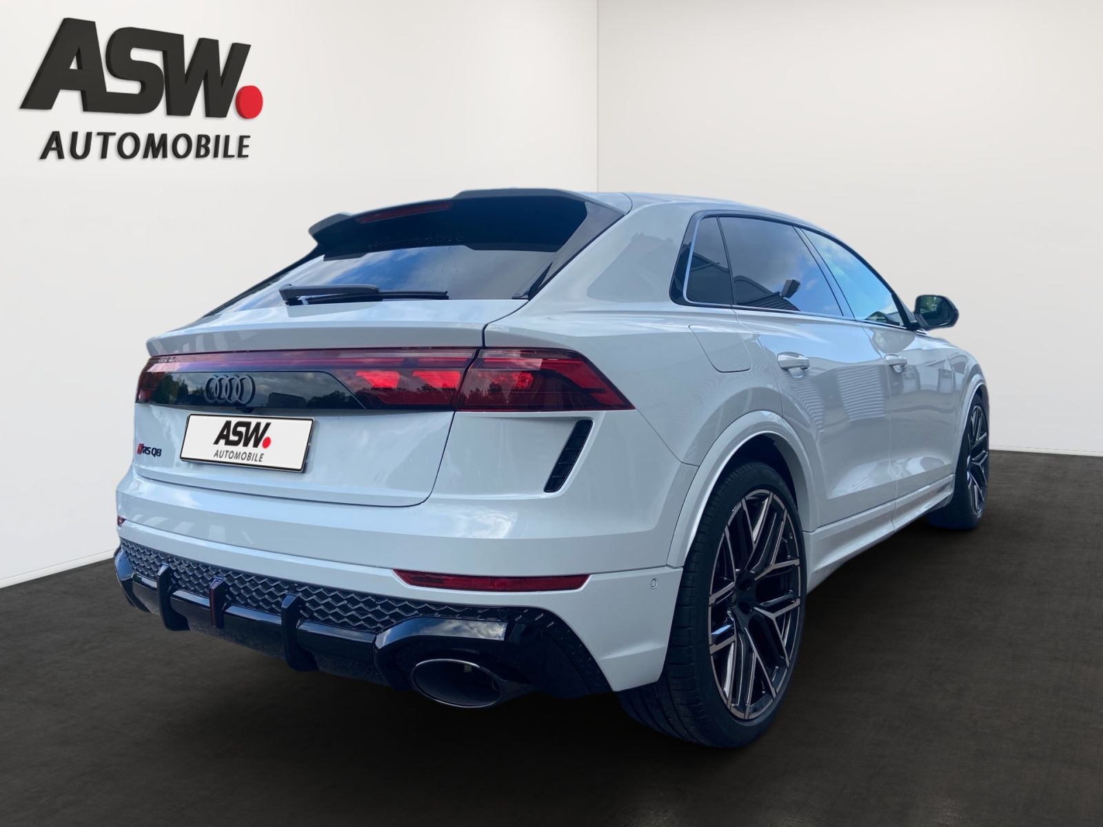 Fahrzeugabbildung Audi RS Q8 SUV 441(600) kW(PS) tiptronic