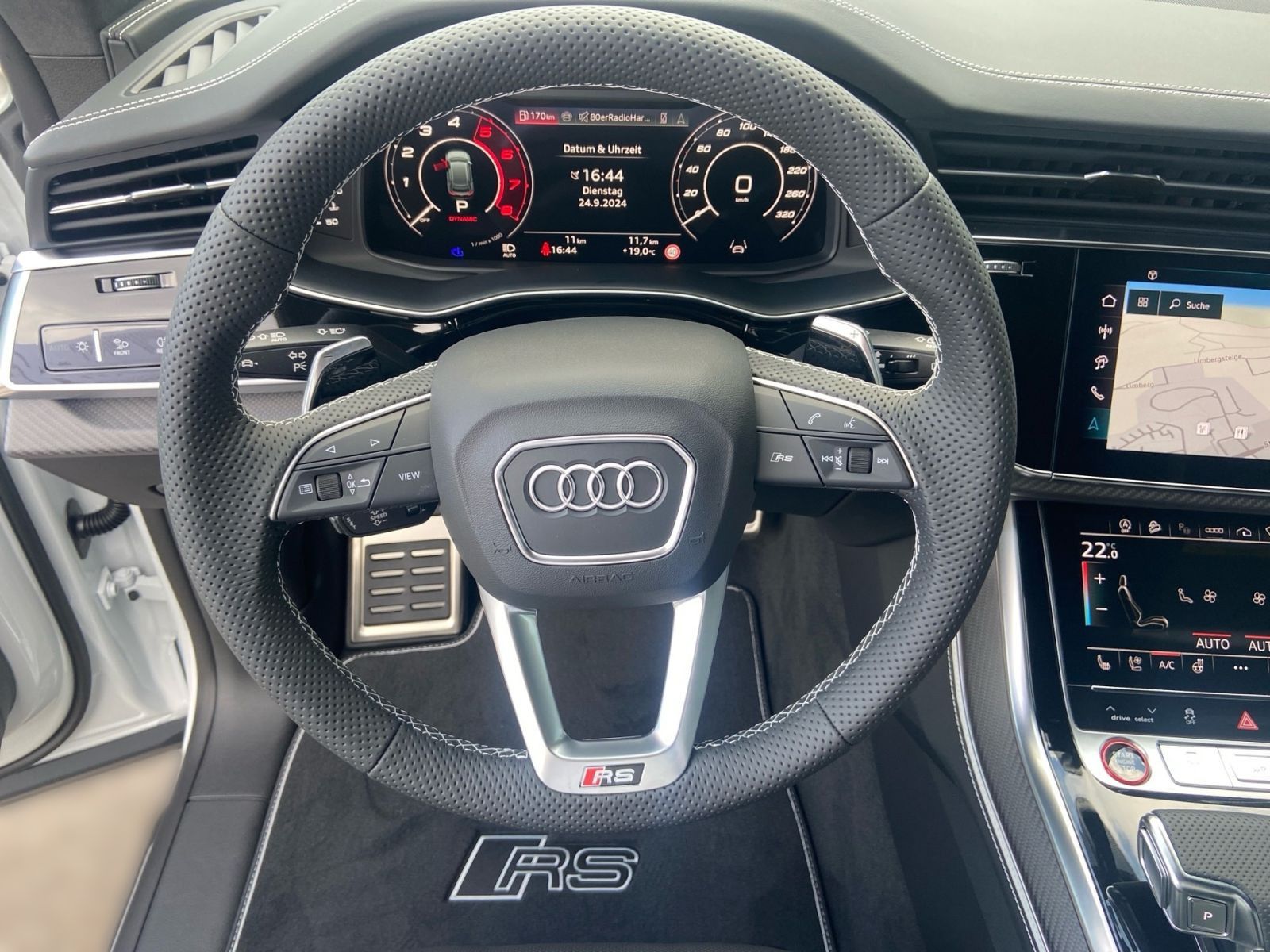 Fahrzeugabbildung Audi RS Q8 SUV 441(600) kW(PS) tiptronic