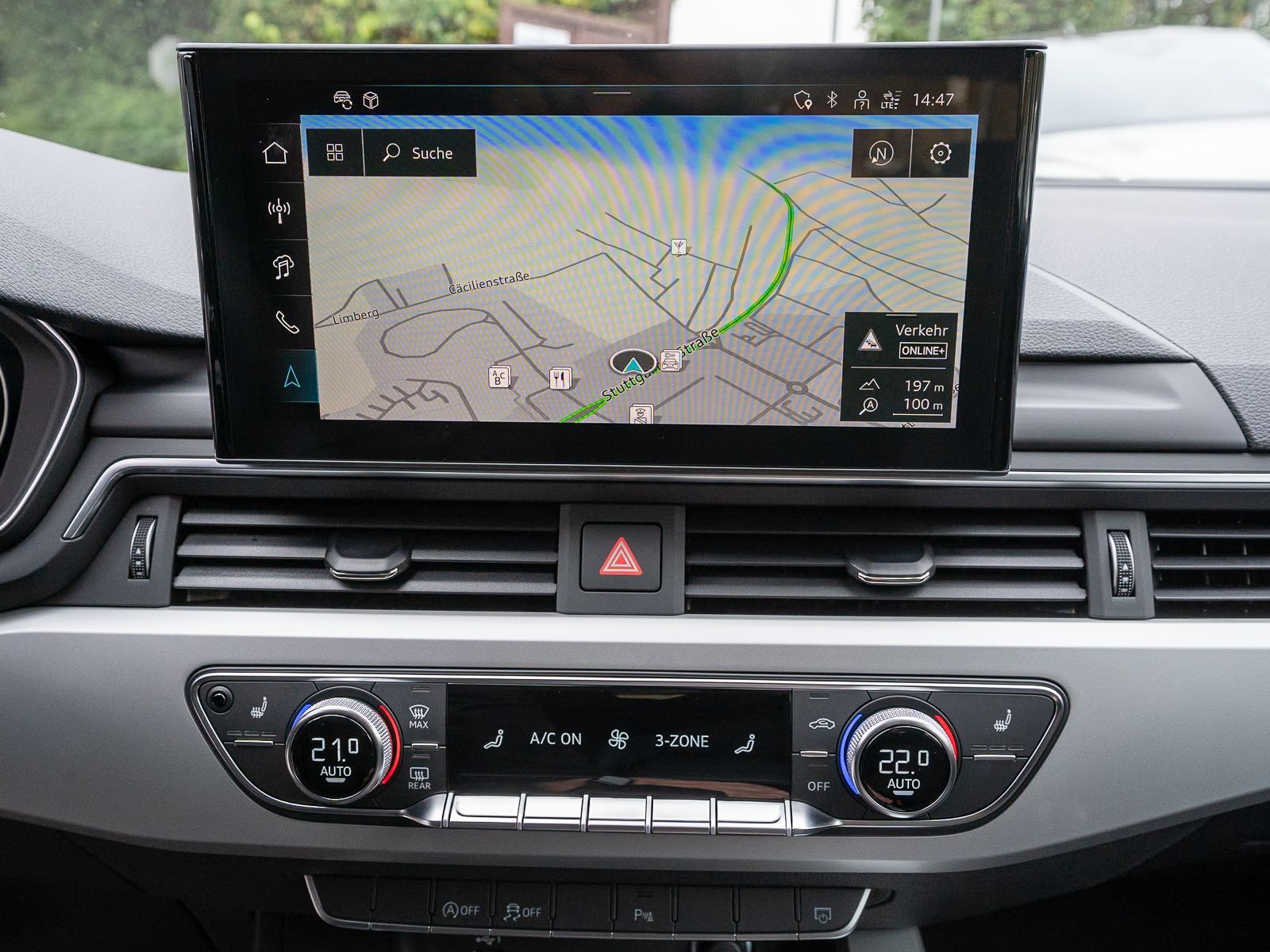 Fahrzeugabbildung Audi A4 Avant Advanced 35TFSI Stroni Navi LED RFK ACC