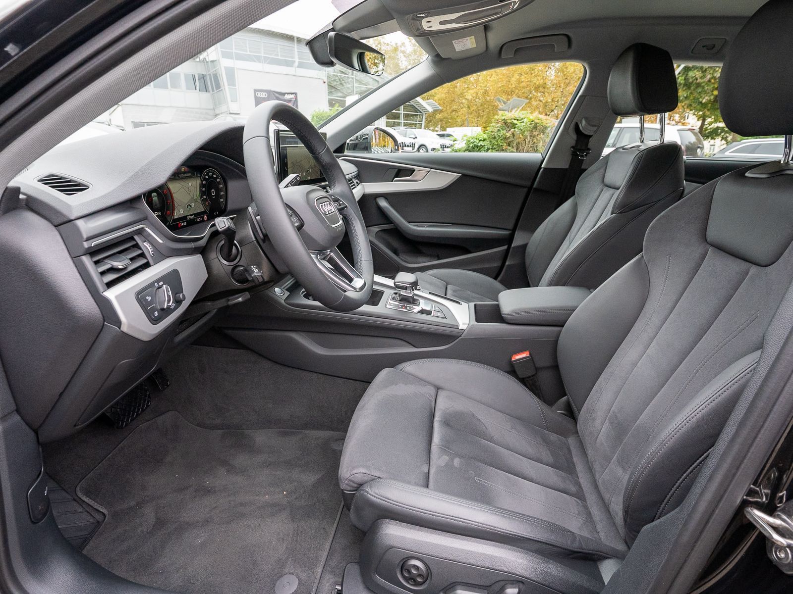 Fahrzeugabbildung Audi A4 Avant Advanced 35TFSI Stroni Navi LED RFK ACC