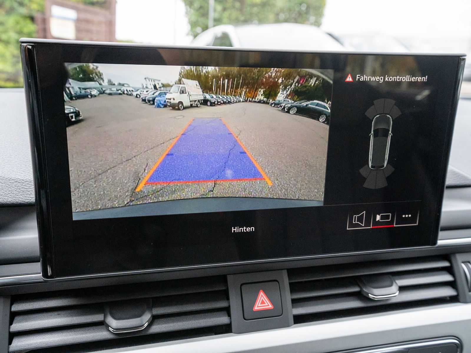 Fahrzeugabbildung Audi A4 Avant Advanced 35TFSI Stroni Navi LED RFK ACC