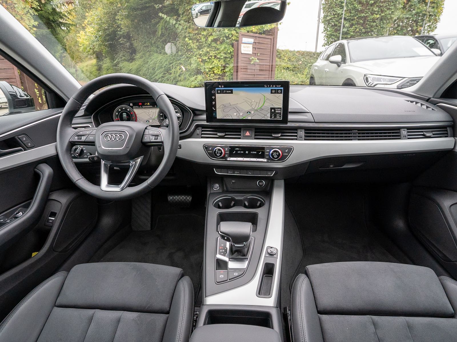 Fahrzeugabbildung Audi A4 Avant Advanced 35TFSI Stroni Navi LED RFK ACC