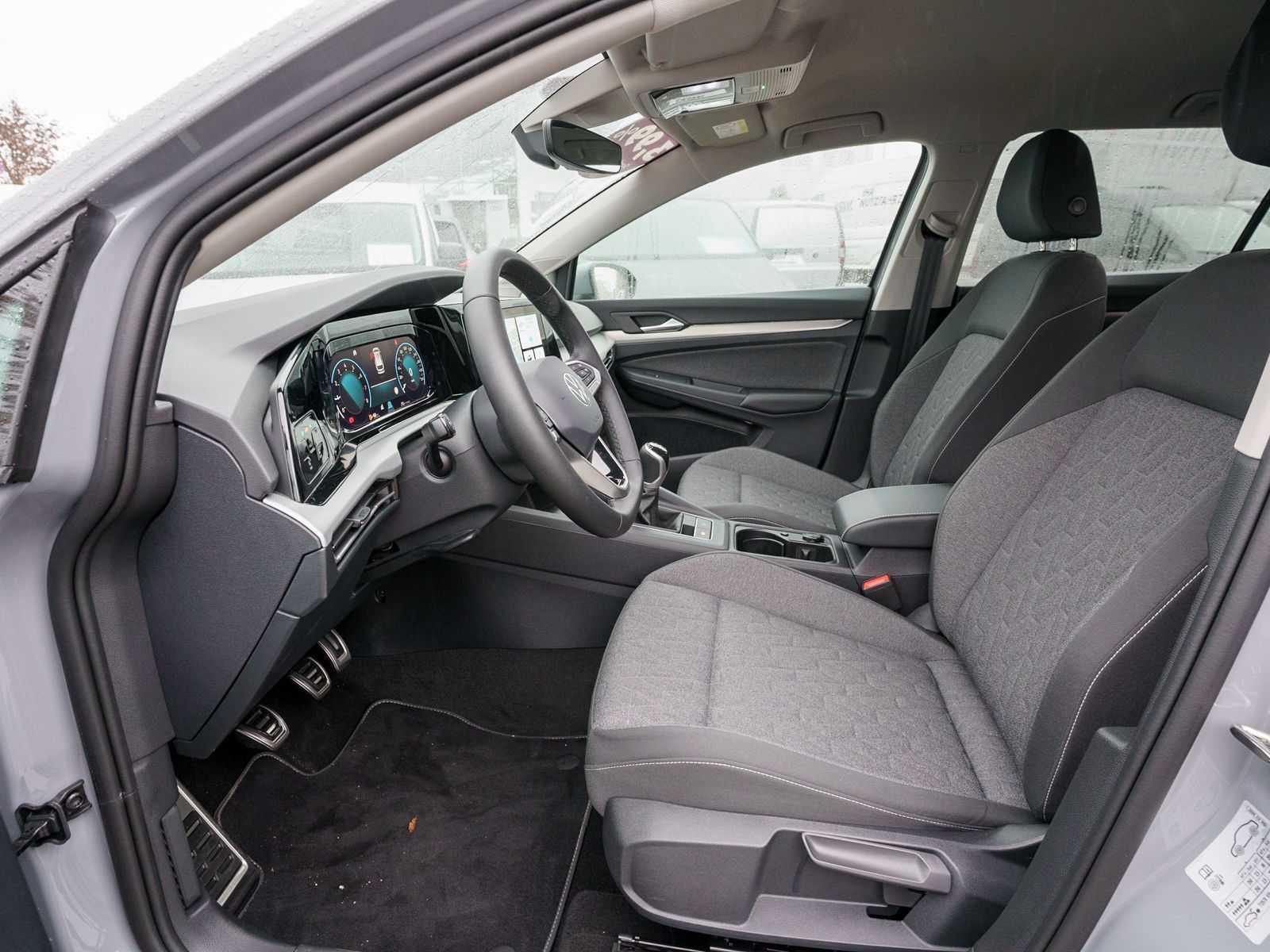 Fahrzeugabbildung Volkswagen Golf Variant Life MOVE 1.0 TSI LED NAVI RFK ACC