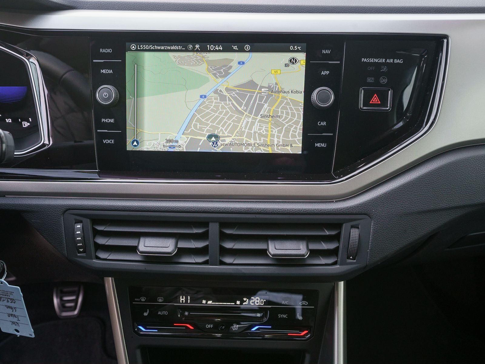 Fahrzeugabbildung Volkswagen Taigo MOVE 1.0TSI Navi LED ACC RFK AHK