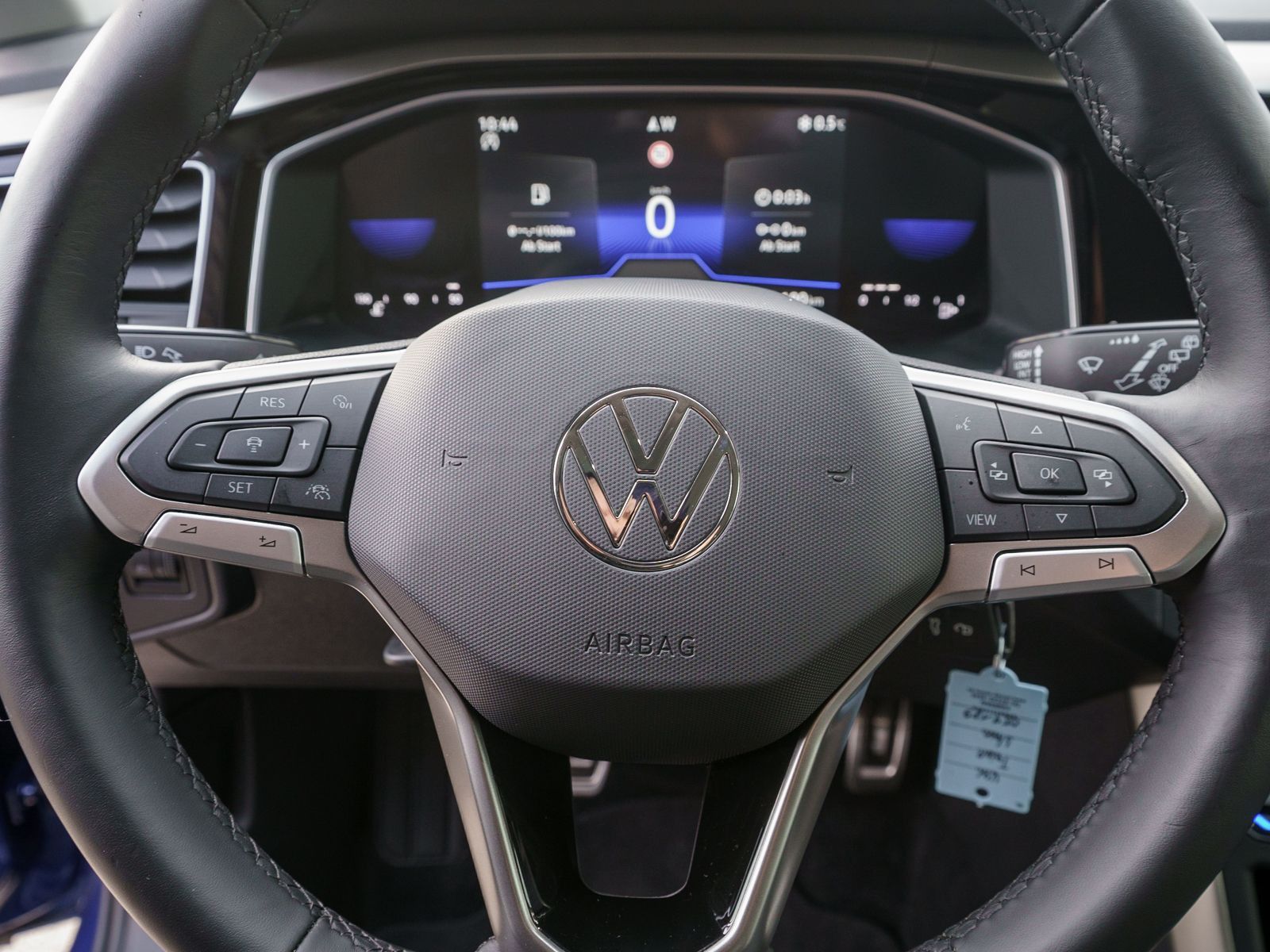 Fahrzeugabbildung Volkswagen Taigo MOVE 1.0TSI Navi LED ACC RFK AHK