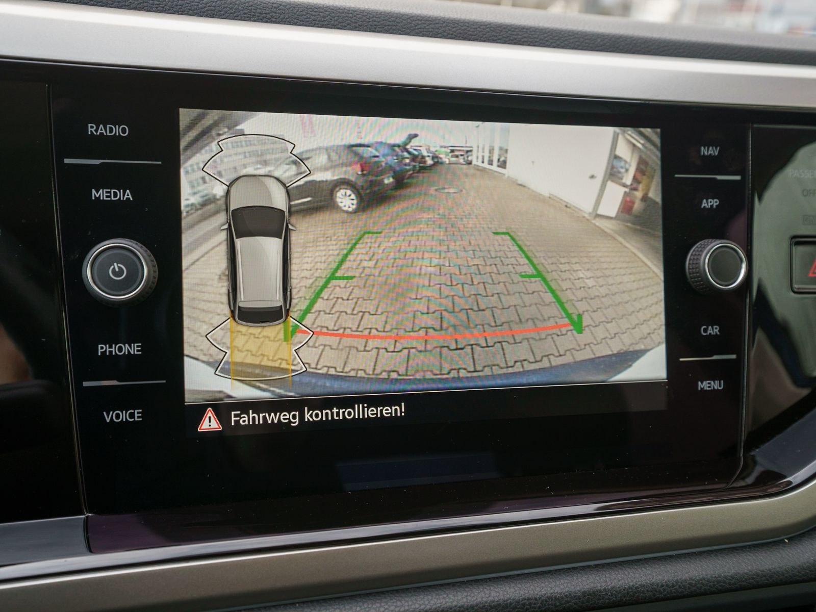 Fahrzeugabbildung Volkswagen Taigo MOVE 1.0TSI Navi LED ACC RFK AHK