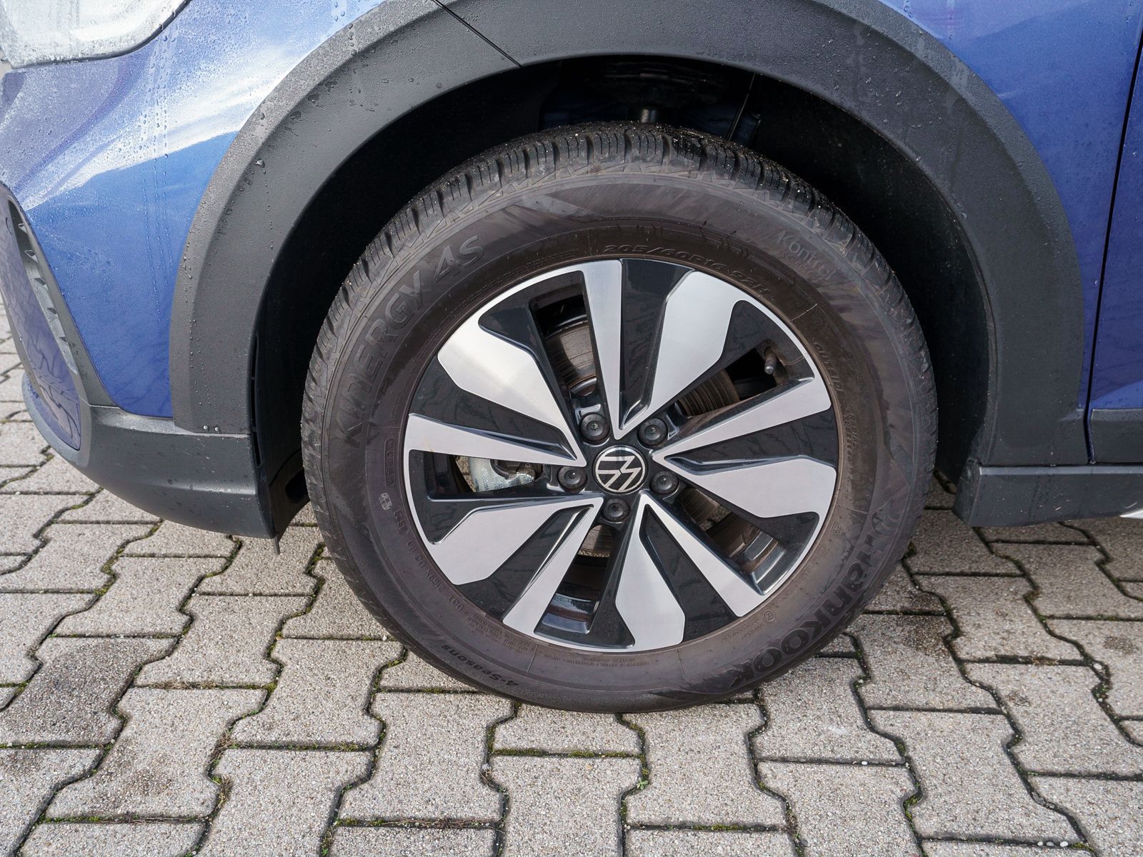 Fahrzeugabbildung Volkswagen Taigo MOVE 1.0TSI Navi LED ACC RFK AHK