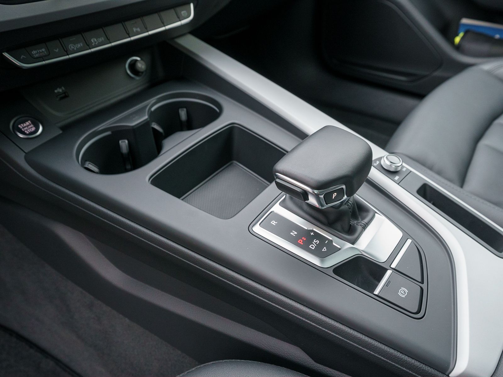 Fahrzeugabbildung Audi A4 Avant advanced 40TDI quattro Navi LED Pano AC