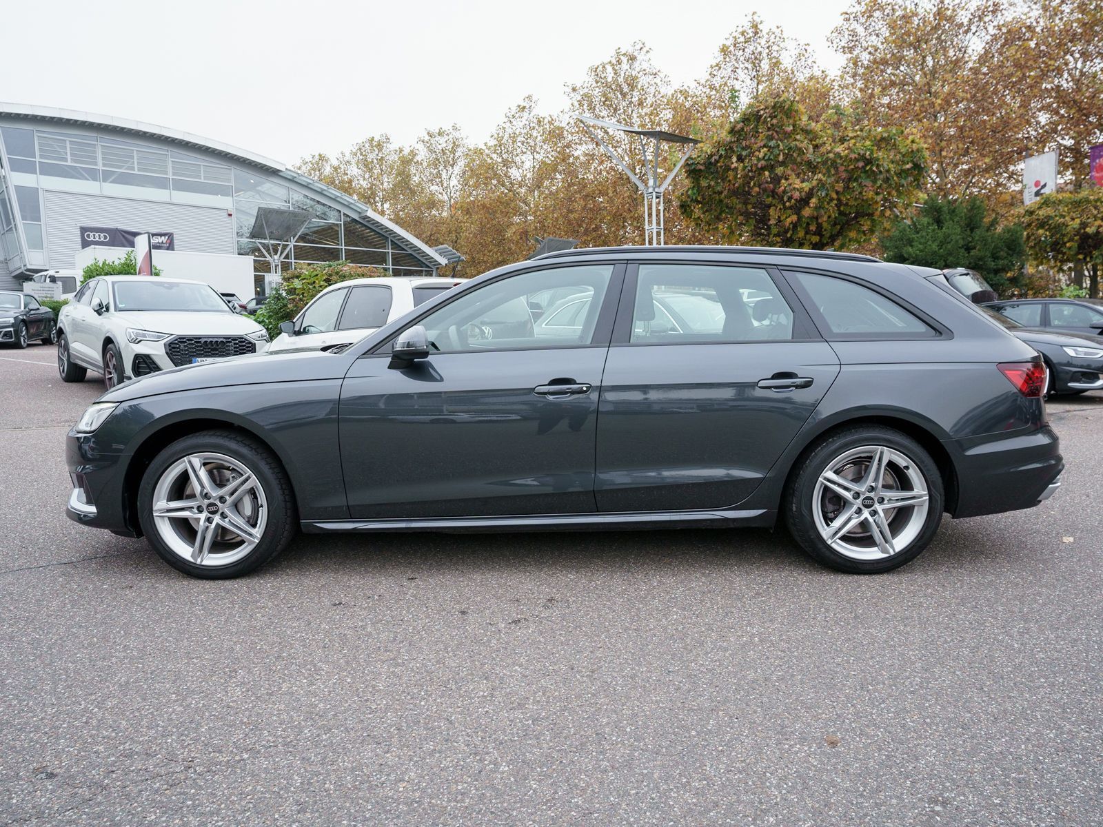 Fahrzeugabbildung Audi A4 Avant advanced 40TDI quattro Navi LED Pano AC