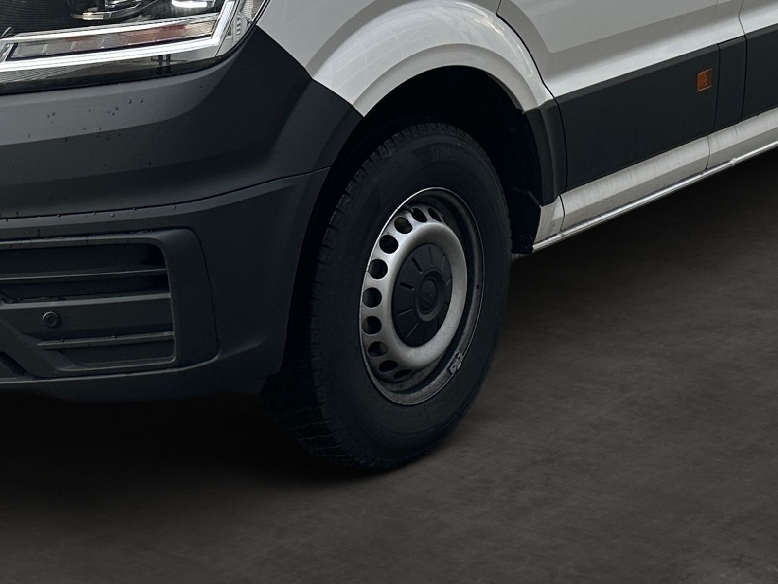 Fahrzeugabbildung Volkswagen Crafter 35 Kasten 2.0 TDI SHZ RFK LED