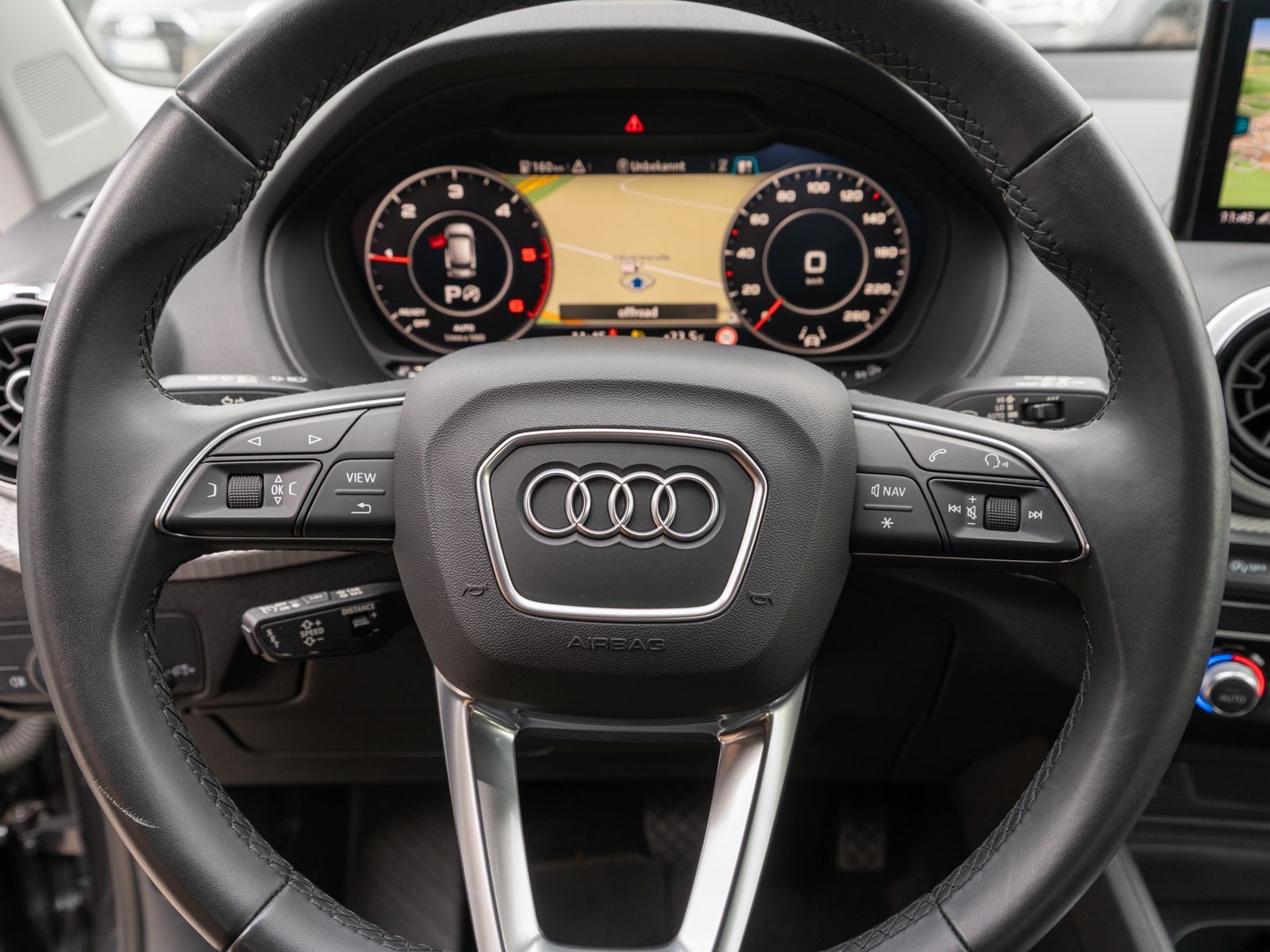Fahrzeugabbildung Audi Q2 Advanced 35TDI quattro Stronic LED RFK SHZ VC