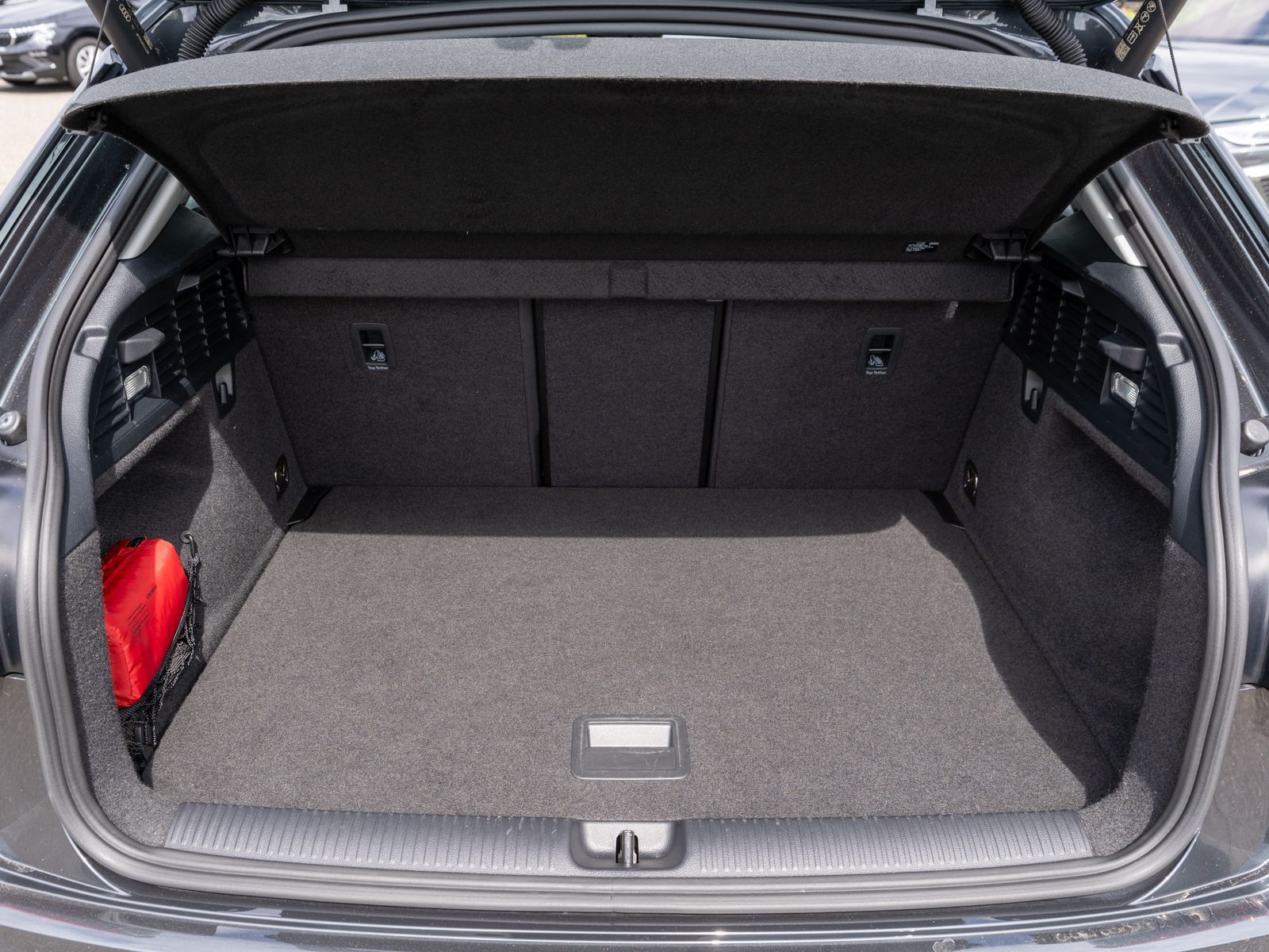 Fahrzeugabbildung Audi Q2 Advanced 35TDI quattro Stronic LED RFK SHZ VC