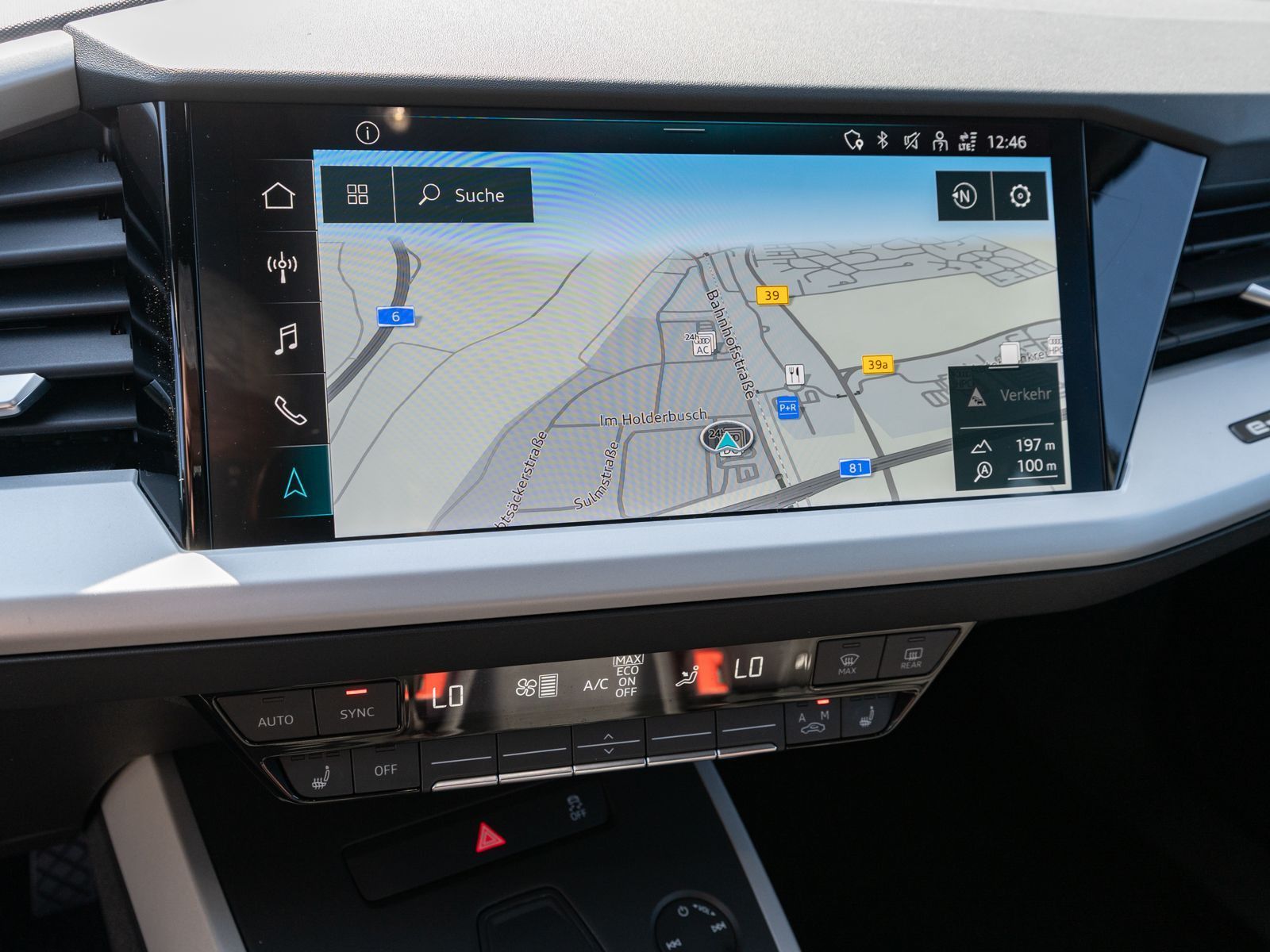 Fahrzeugabbildung Audi Q4 advanced 50 e-tron quattro LED Navi PDC AHK