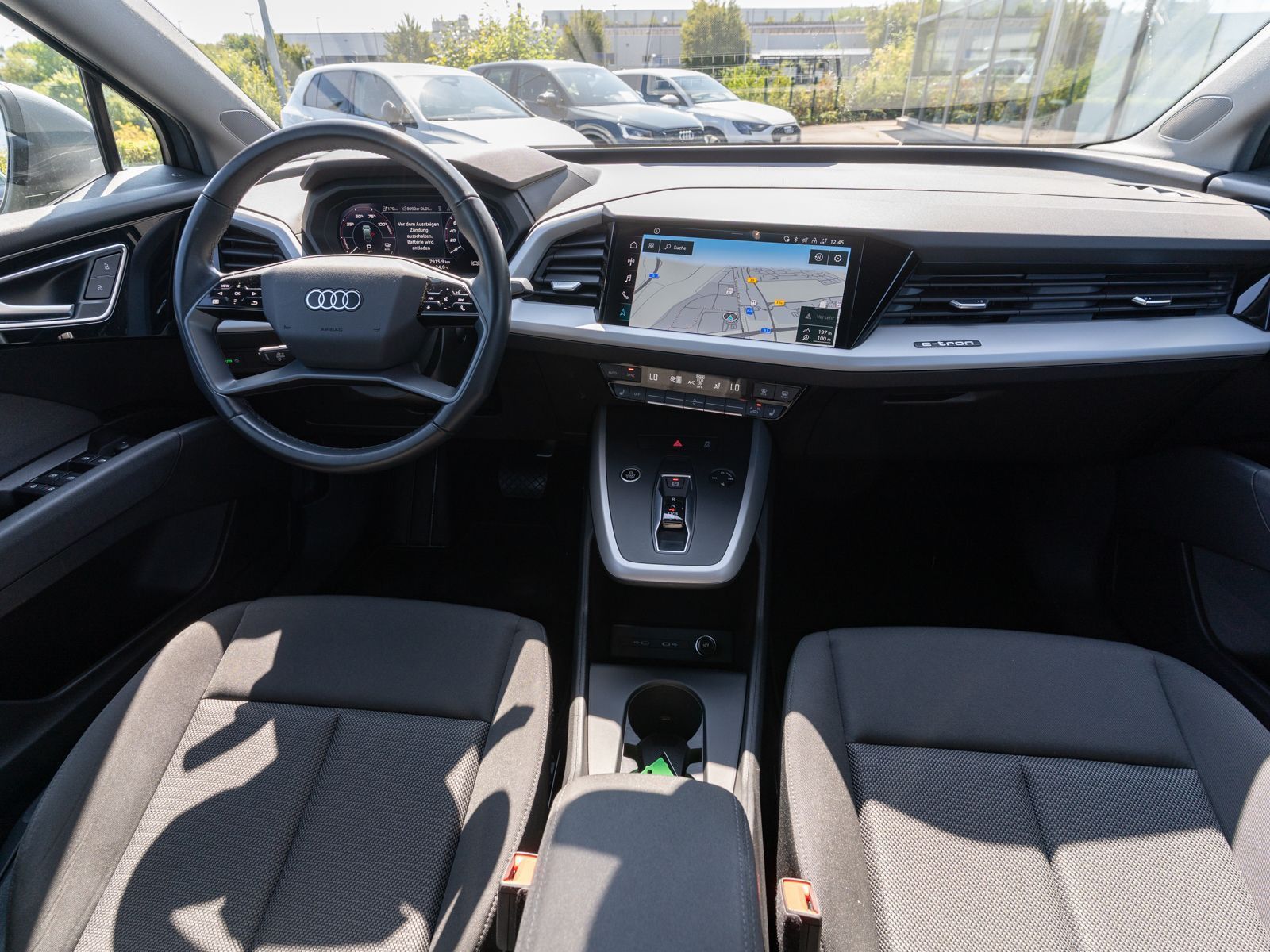 Fahrzeugabbildung Audi Q4 advanced 50 e-tron quattro LED Navi PDC AHK