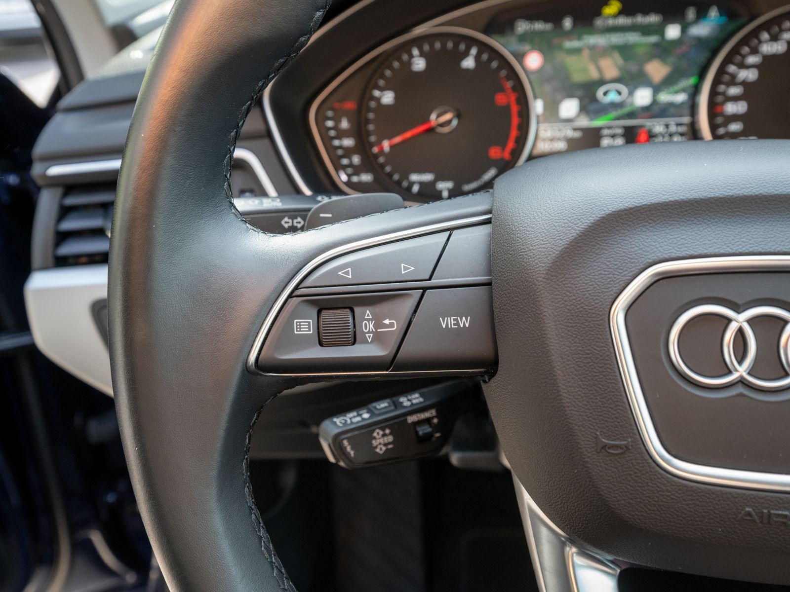 Fahrzeugabbildung Audi A4 Avant S line 40TDI quattro Stron B&O PANO AHK