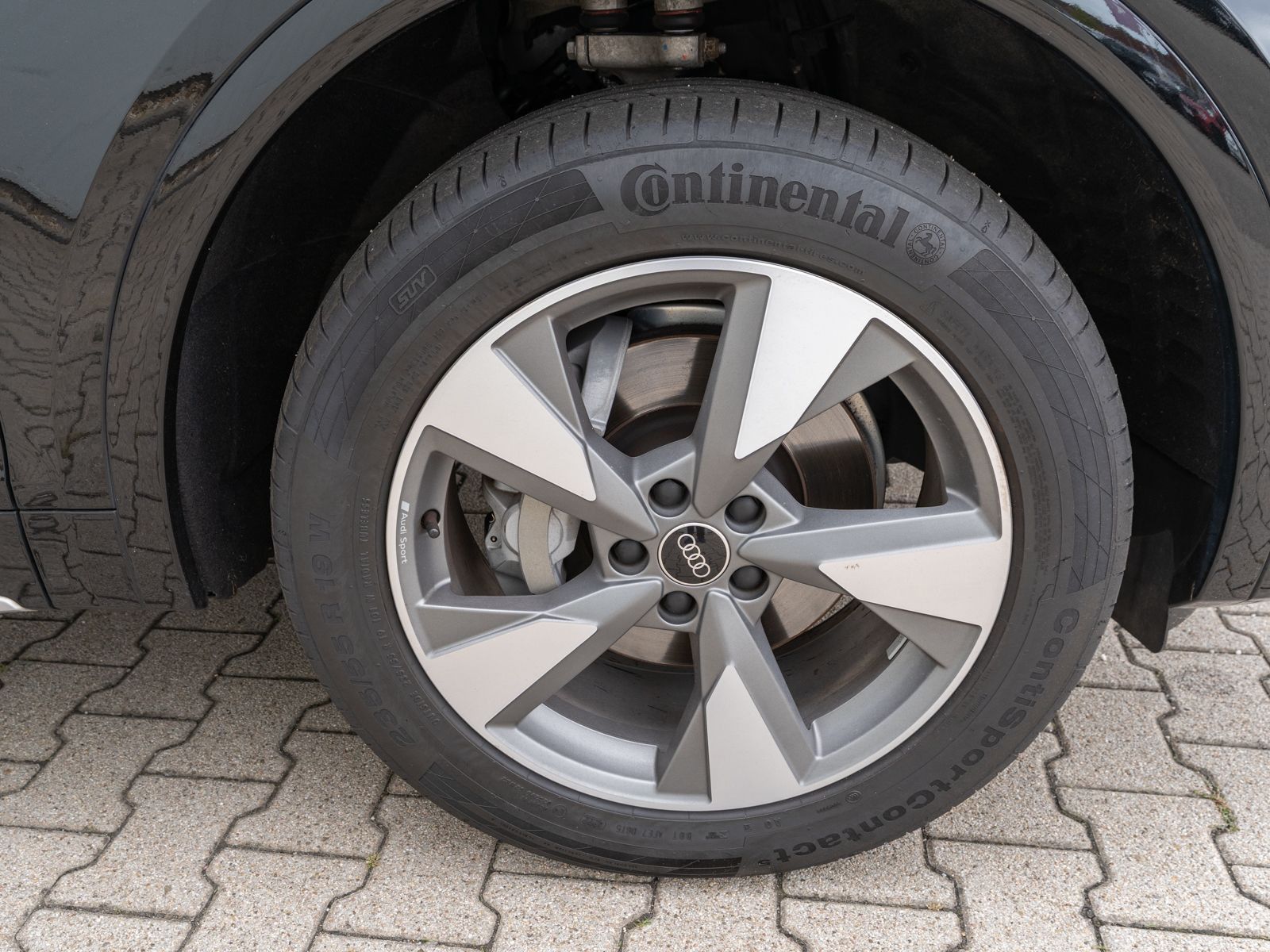Fahrzeugabbildung Audi Q5 Sportback S line 40TFSI quatt PANO Stdhzg B&O