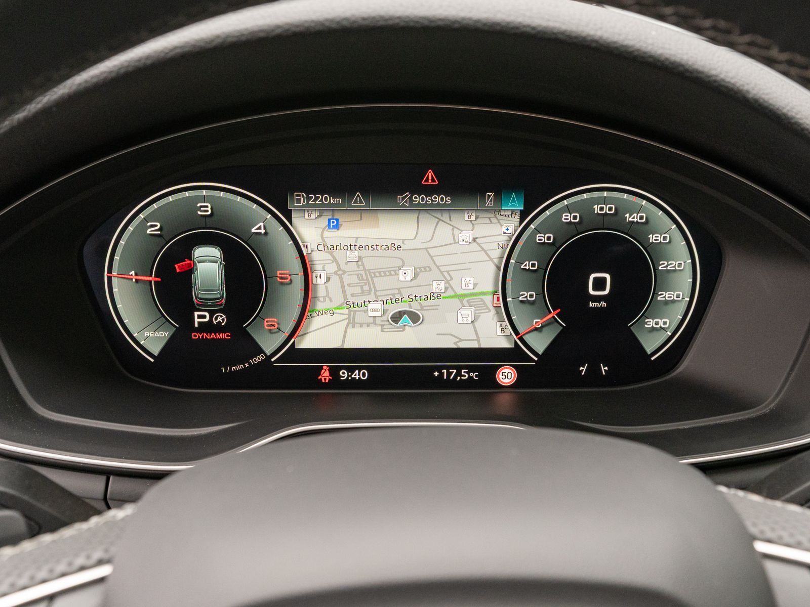 Fahrzeugabbildung Audi A4 Avant S line 40TDI Stron LED Navi RFK HUD AHK