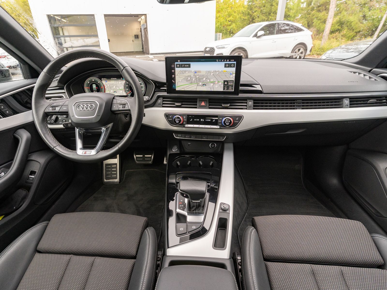 Fahrzeugabbildung Audi A4 Avant S line 40TDI Stron LED Navi RFK HUD AHK