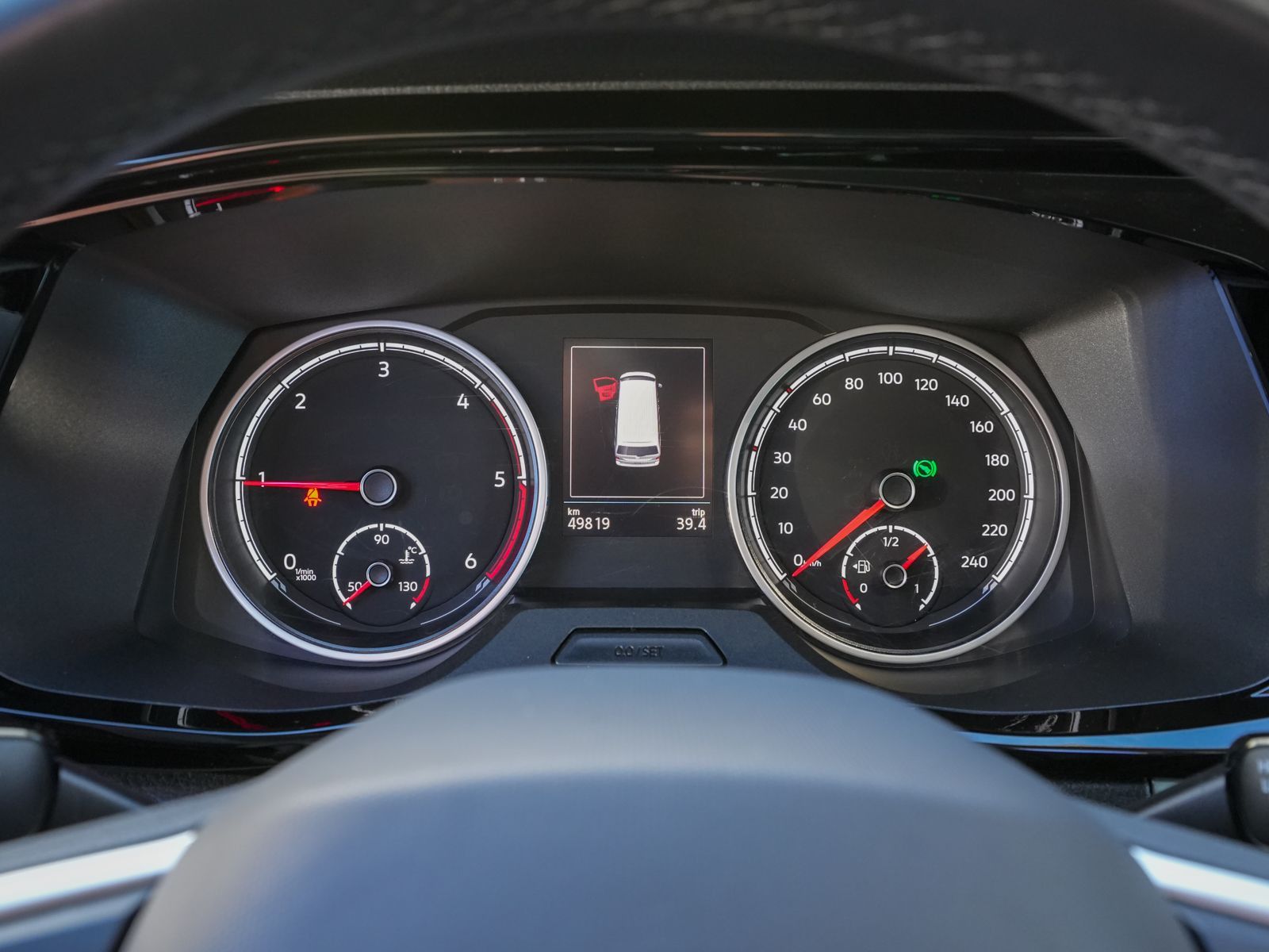 Fahrzeugabbildung Volkswagen T6.1 Multivan Comfortline LANG 2.0 TDI DSG NAVI