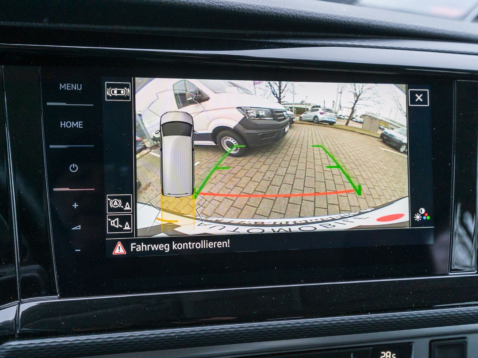 Fahrzeugabbildung Volkswagen T6.1 Caravelle Comfortline LANG 2.0 TDI DSG NAVI