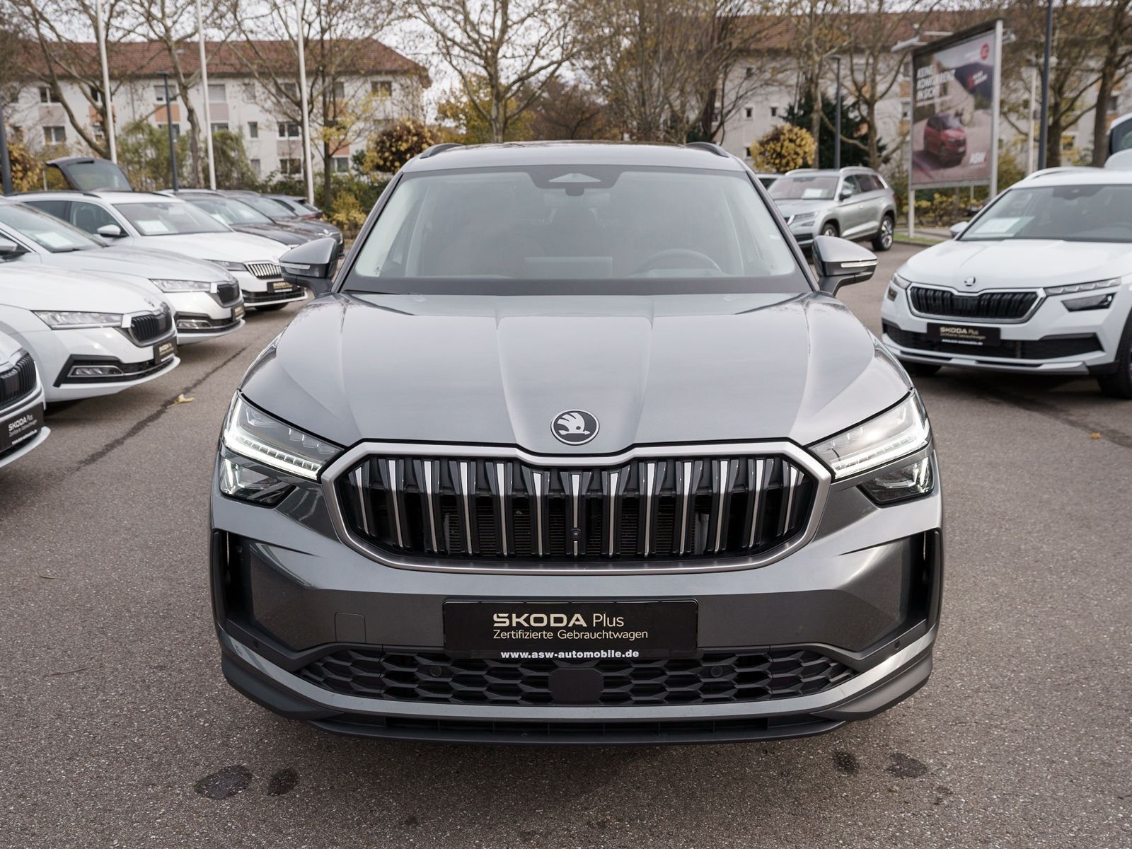 Fahrzeugabbildung SKODA Kodiaq Selection 4x4 2.0TDI DSG Pano Sthz AHK 7S