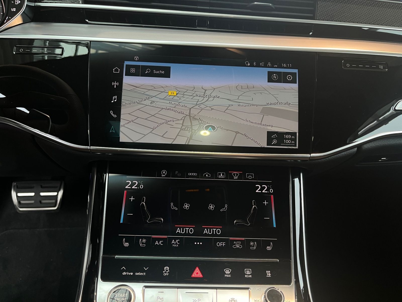 Fahrzeugabbildung Audi A8 50 TDI quattro 286 PS tipt. 136 tsd NP (MMI)