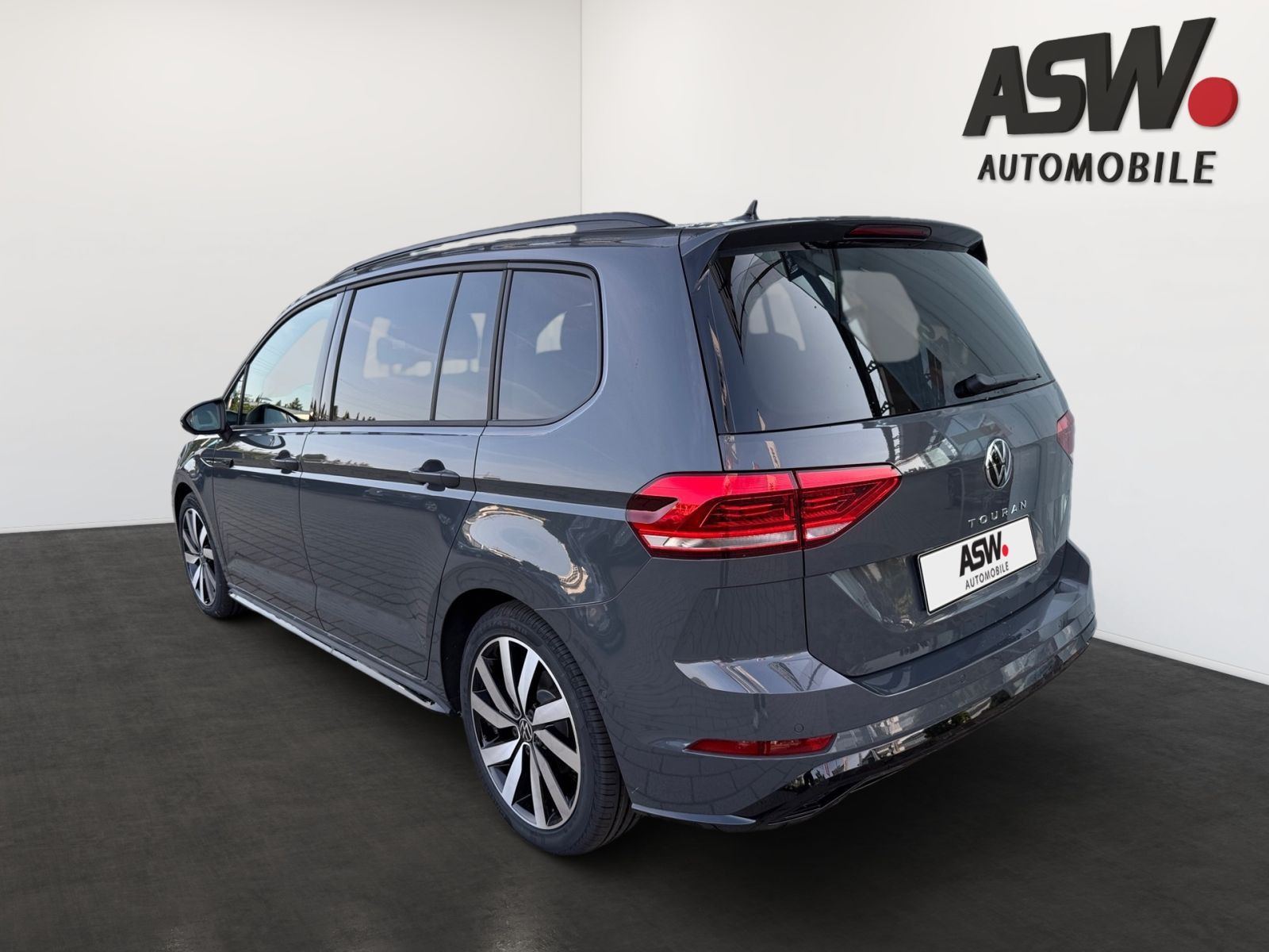 Fahrzeugabbildung Volkswagen Touran R-Line 1,5 l TSI OPF DSG | *AHK*