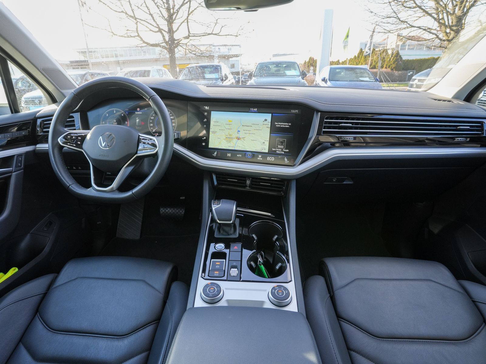 Fahrzeugabbildung Volkswagen Touareg R-Line 4x4 3.0TDI tiptronic Leder AHK