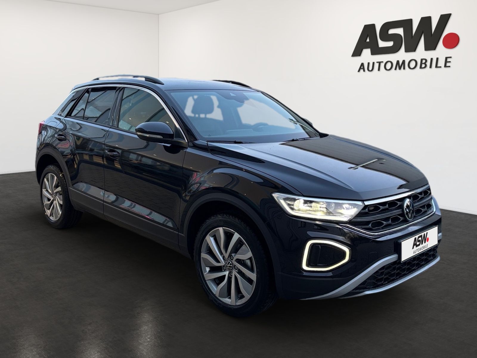 Fahrzeugabbildung Volkswagen T-Roc Life 1.5 l TSI OPF 110 kW (150 PS) 7-Gang-
