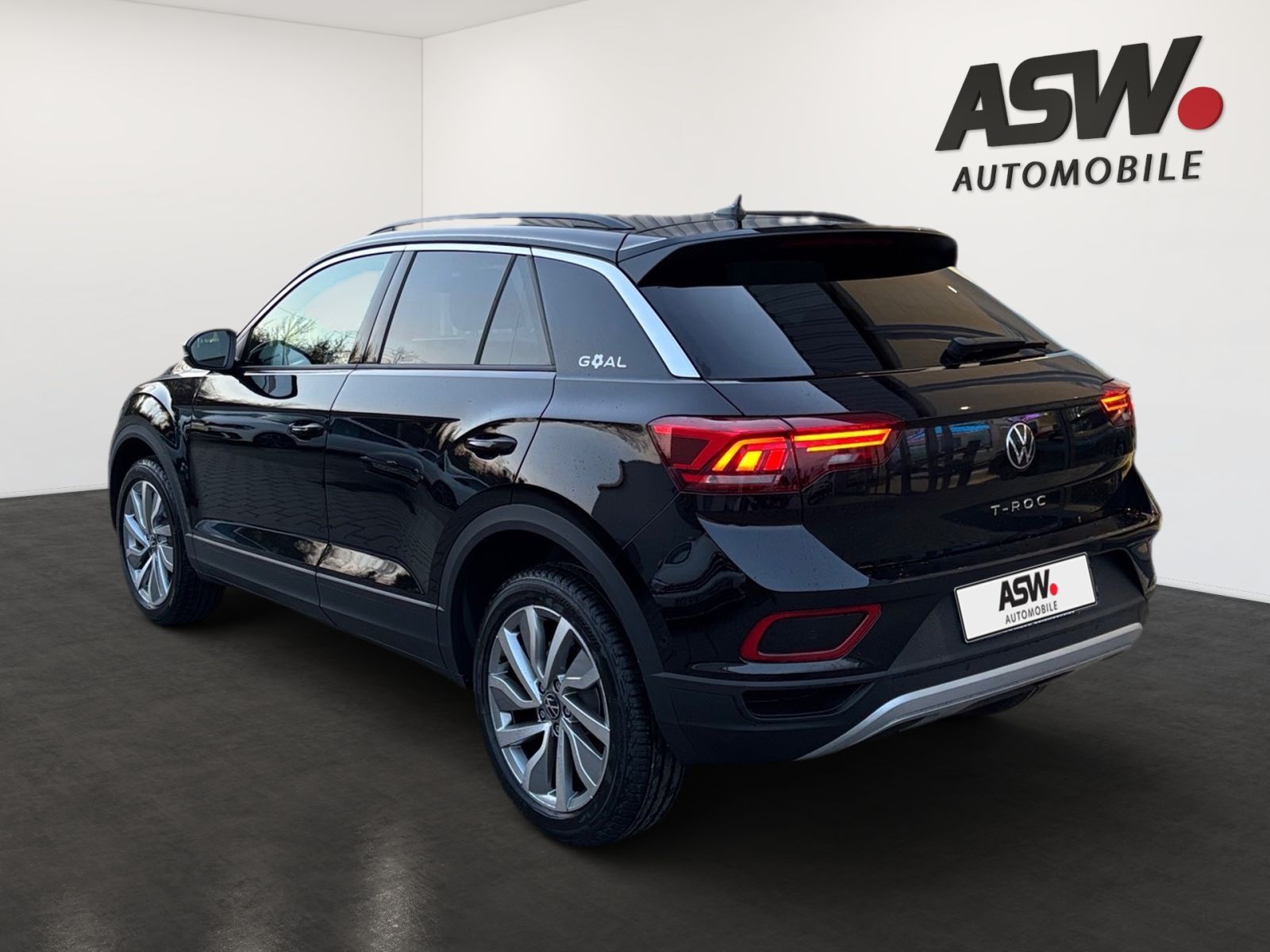 Fahrzeugabbildung Volkswagen T-Roc Life 1.5 l TSI OPF 110 kW (150 PS) 7-Gang-