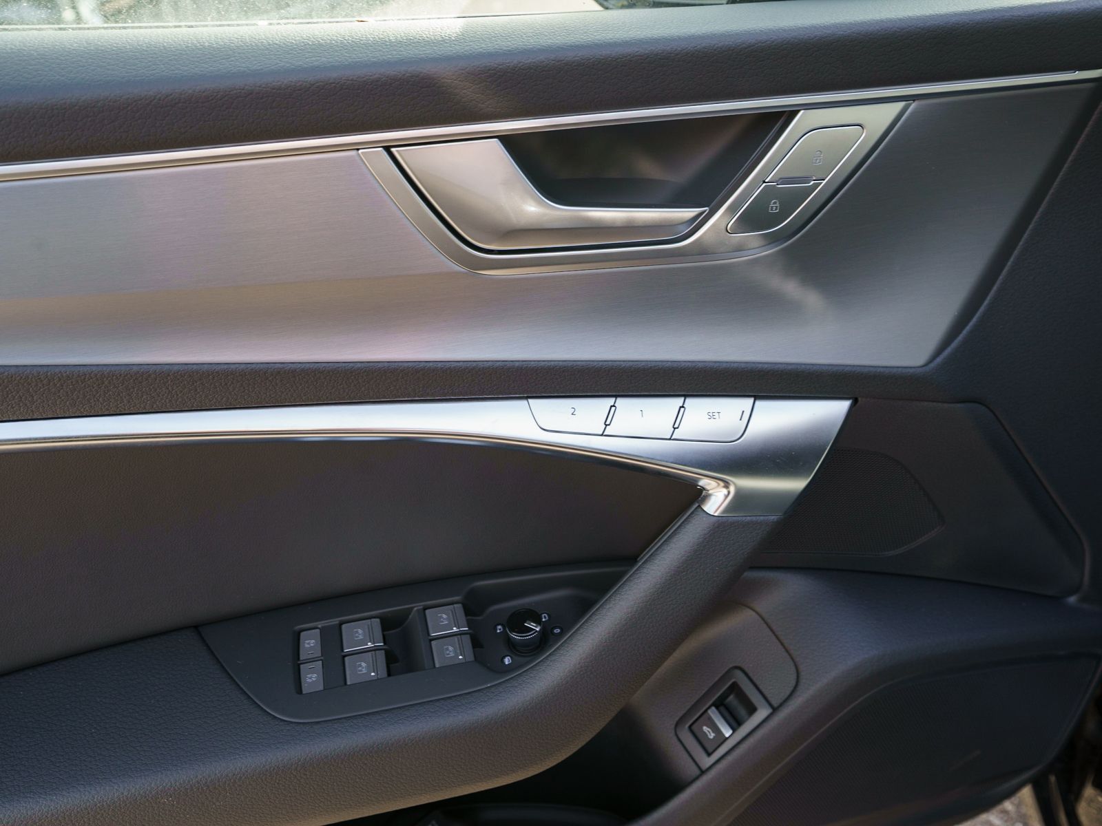 Fahrzeugabbildung Audi A6 Avant S line 50 TDI quattro 210(286) kW(PS) t