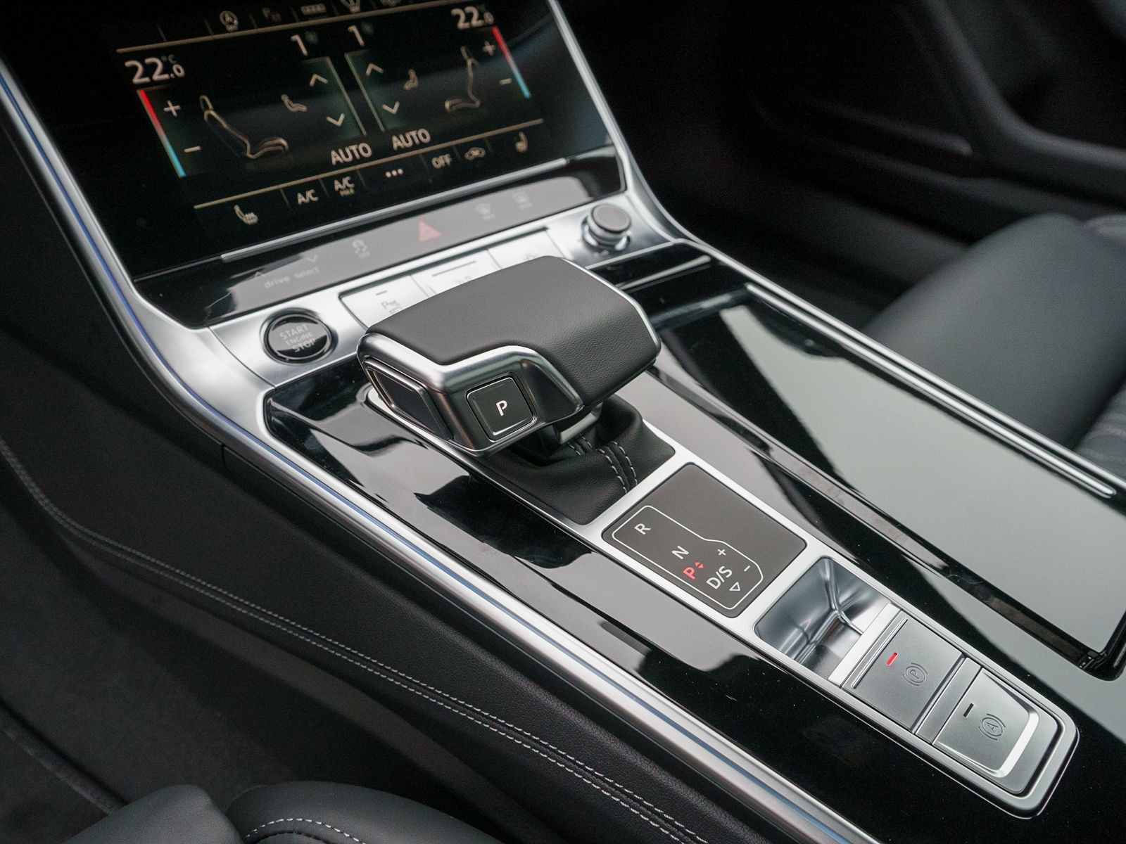 Fahrzeugabbildung Audi A6 Avant S line 50 TDI quattro 210(286) kW(PS) t