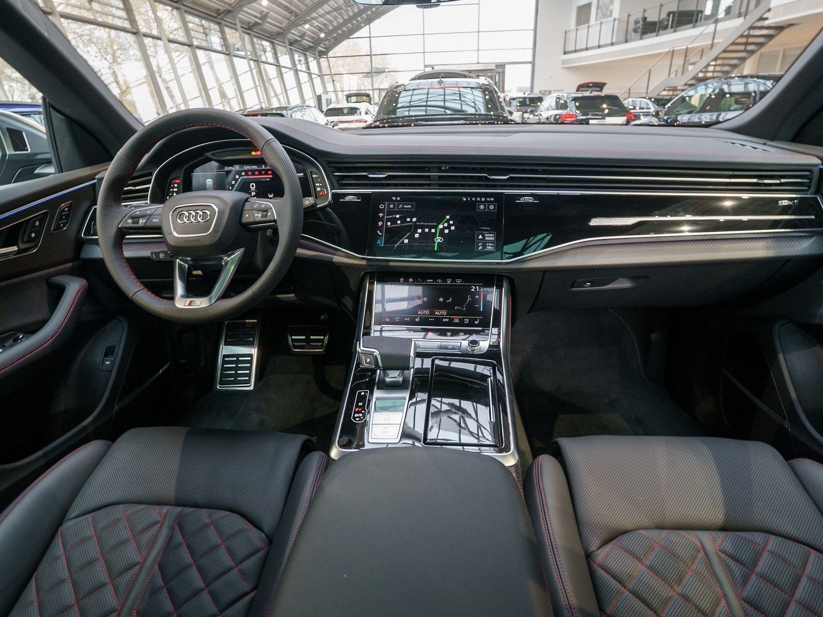 Fahrzeugabbildung Audi SQ8 SUV TFSI 373(507) kW(PS) tiptronic