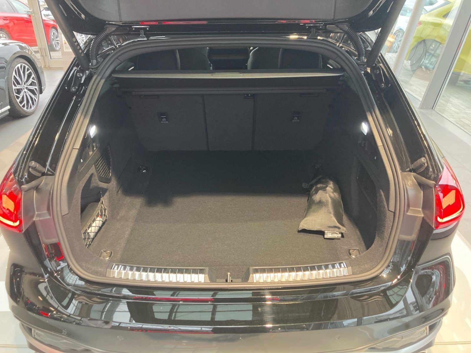 Fahrzeugabbildung Audi S5 Avant TFSI 360°Kamera Matrix-LED