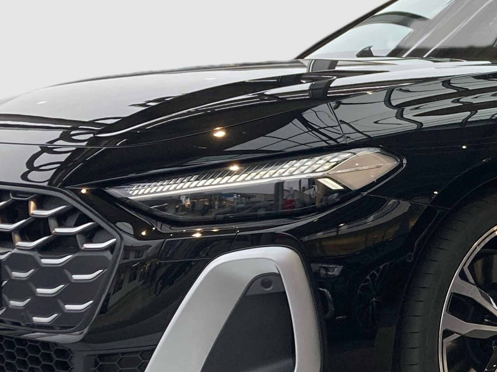 Fahrzeugabbildung Audi S5 Avant TFSI 270 kW S tronic