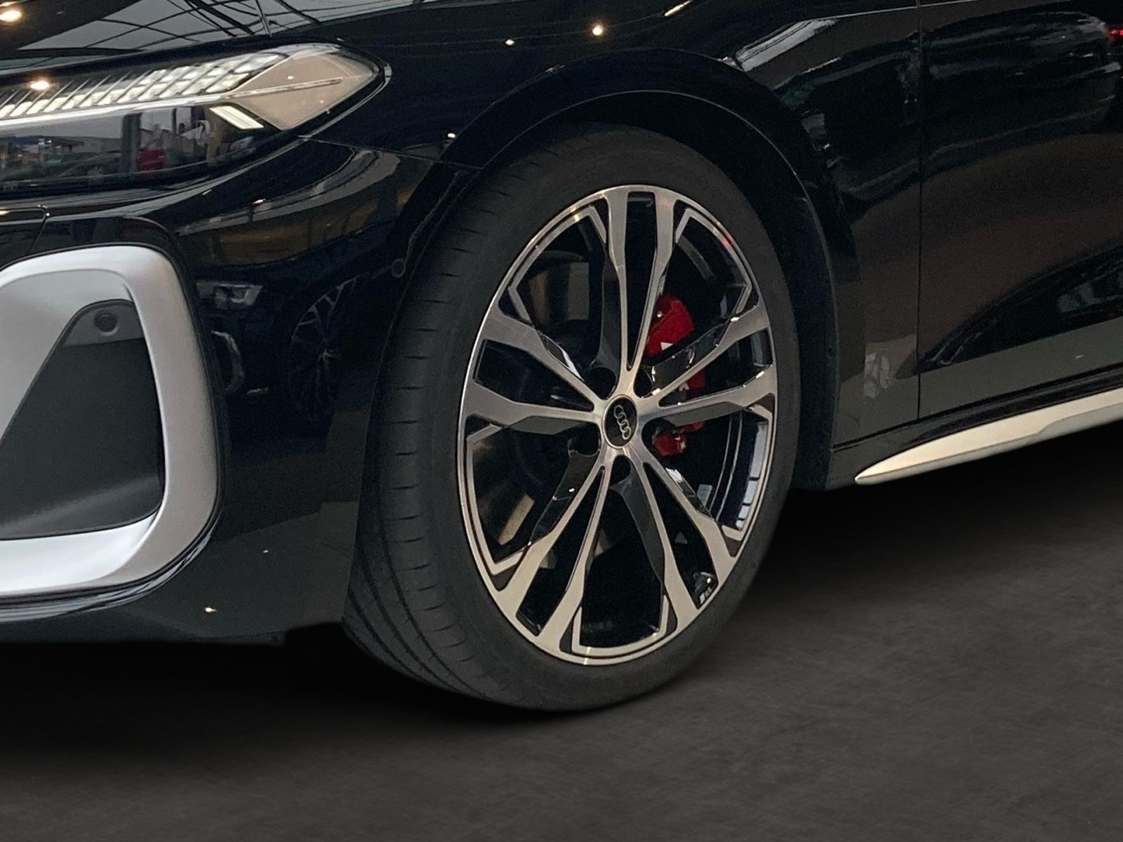 Fahrzeugabbildung Audi S5 Avant TFSI 270 kW S tronic