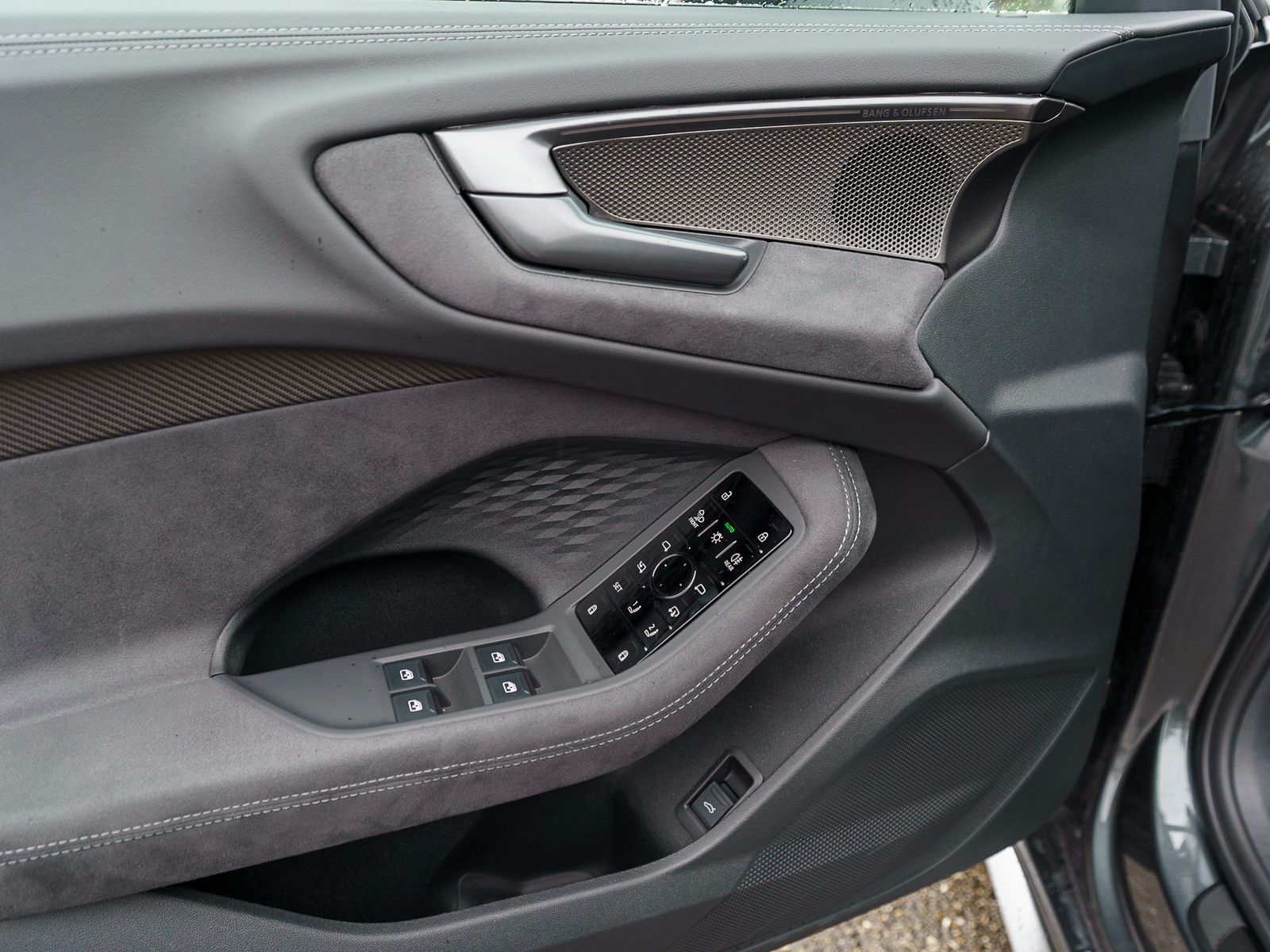 Fahrzeugabbildung Audi S5 Avant TFSI 270 kW S tronic