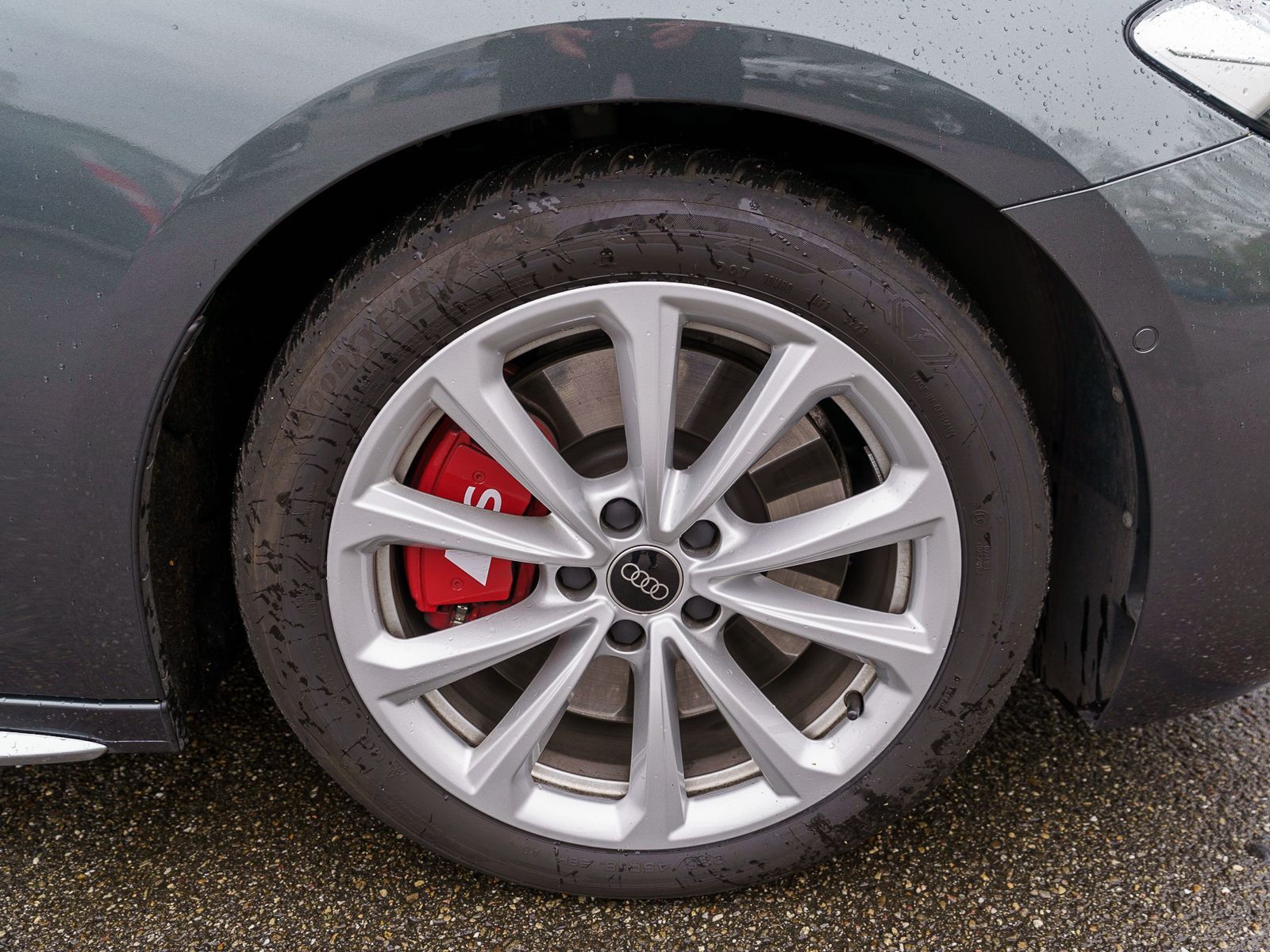 Fahrzeugabbildung Audi S5 Avant TFSI 270 kW S tronic