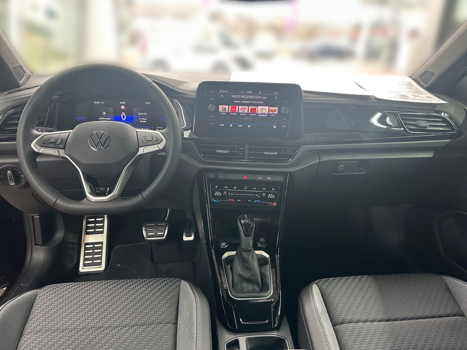 Fahrzeugabbildung Volkswagen T-Roc Cabriolet R-Line 1.5 TSI DSG