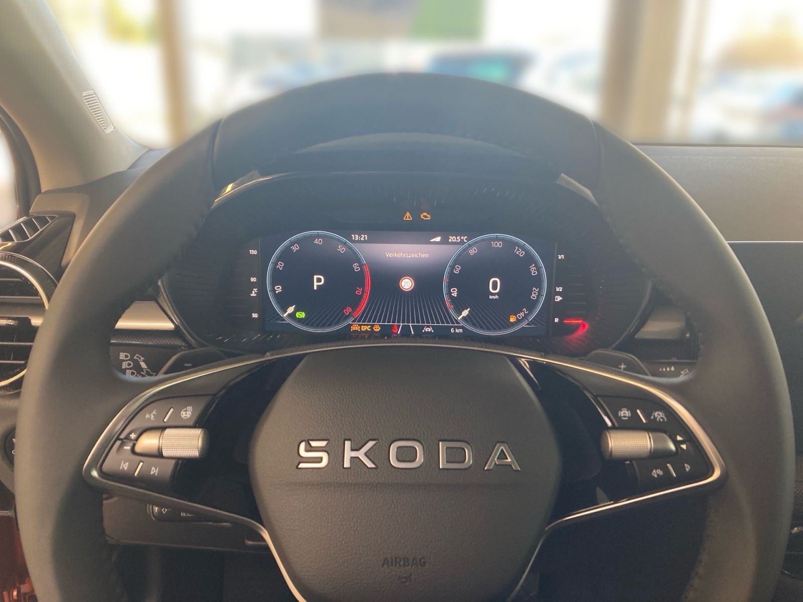 Fahrzeugabbildung SKODA Fabia Tour 1,0TSI 115PS DSG Navi ACC Kamera SHZ