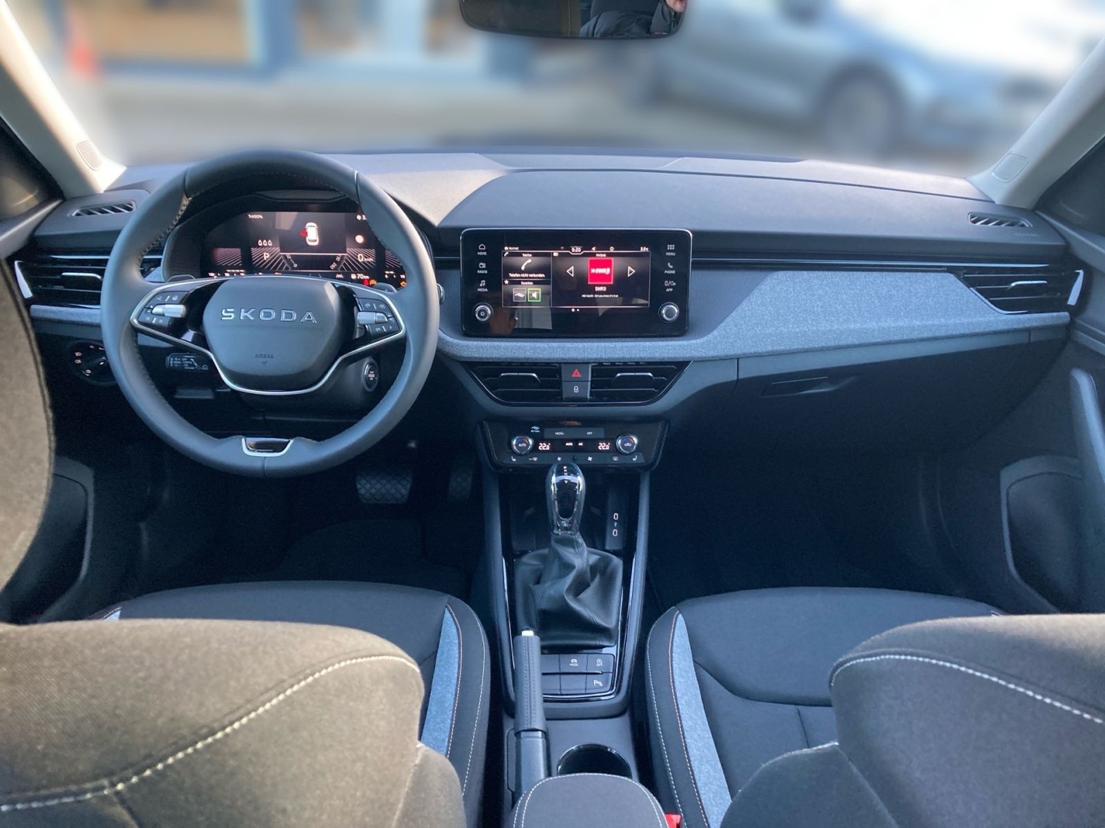 Fahrzeugabbildung SKODA Kamiq Drive 1,0TSI 115PS DSG Kamera SHZ ACC PDC