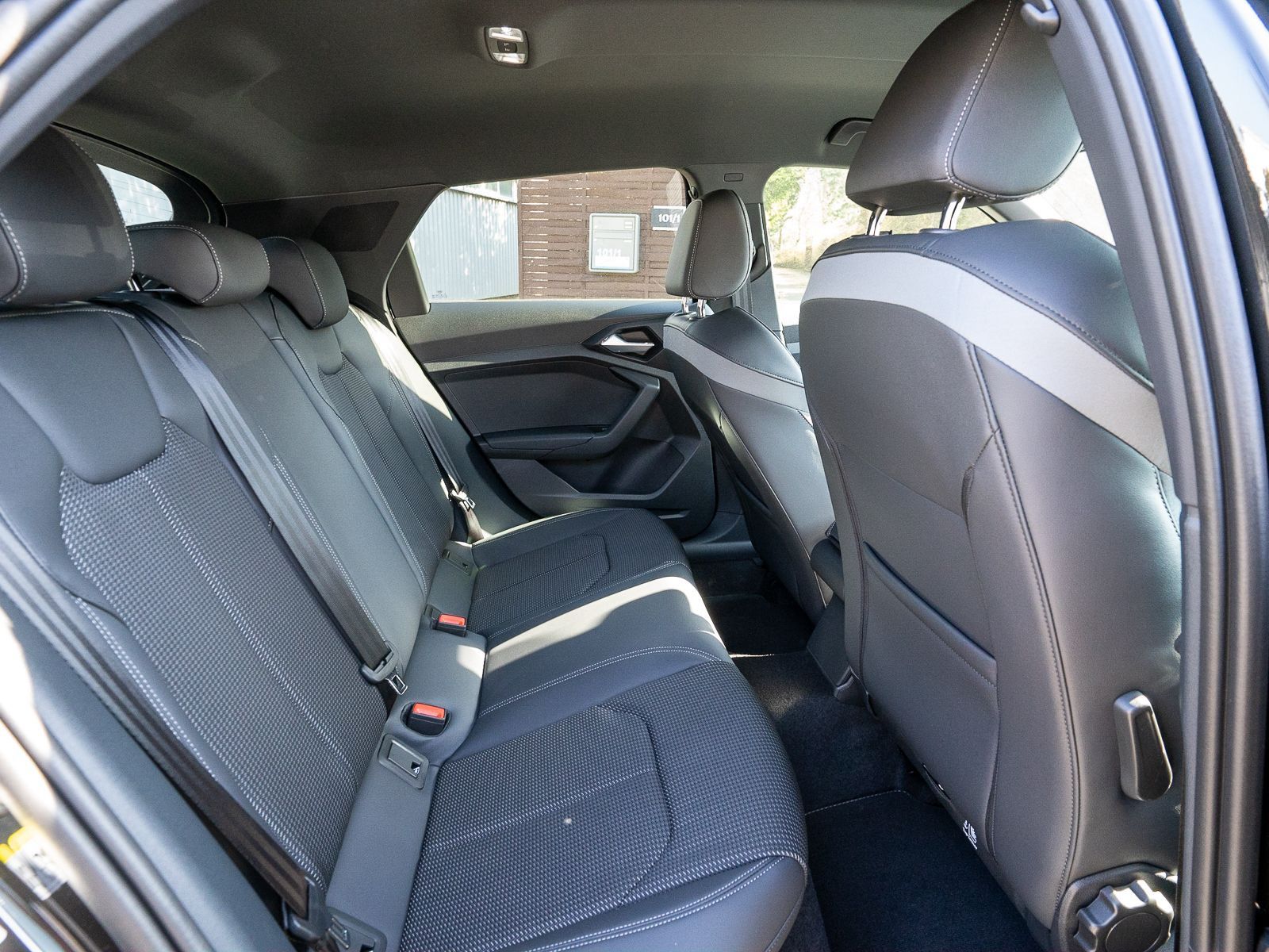 Fahrzeugabbildung Audi A1 Sportback S line 35 TFSI 110(150 ) kW(PS) S t