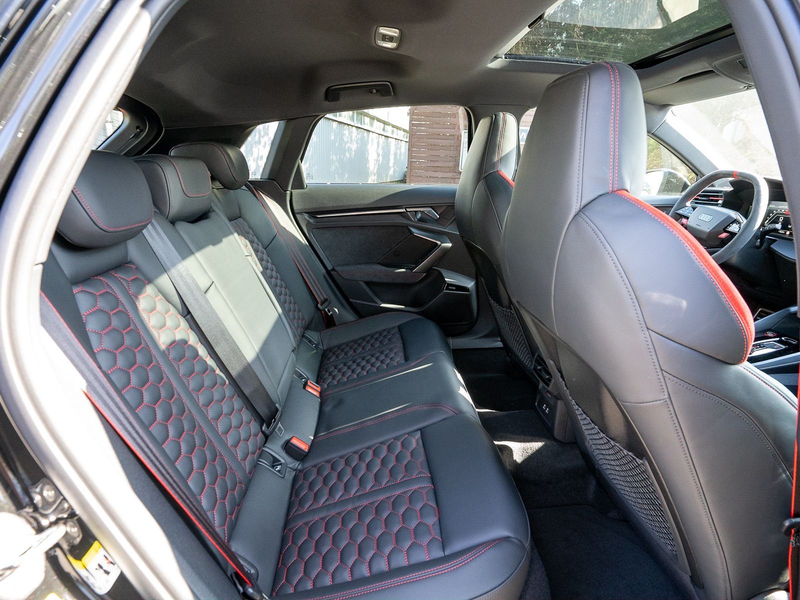 Fahrzeugabbildung Audi RS 3 Sportback 294(400) kW(PS) S tronic