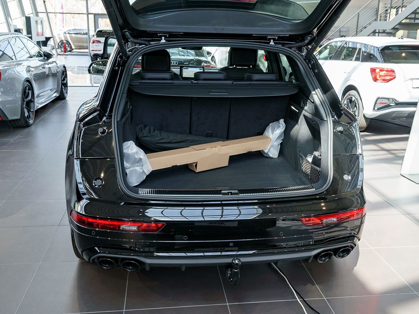 Fahrzeugabbildung Audi SQ5 TDI 251(341) kW(PS) tiptronic