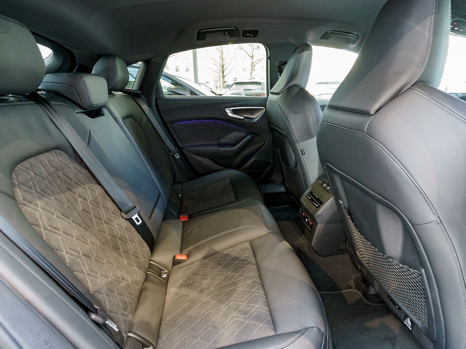 Fahrzeugabbildung Audi A5 Limousine TFSI quattro 150 kW S tronic