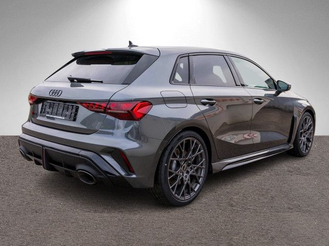 Fahrzeugabbildung Audi RS 3 Sportback 294(400) kW(PS) S tronic